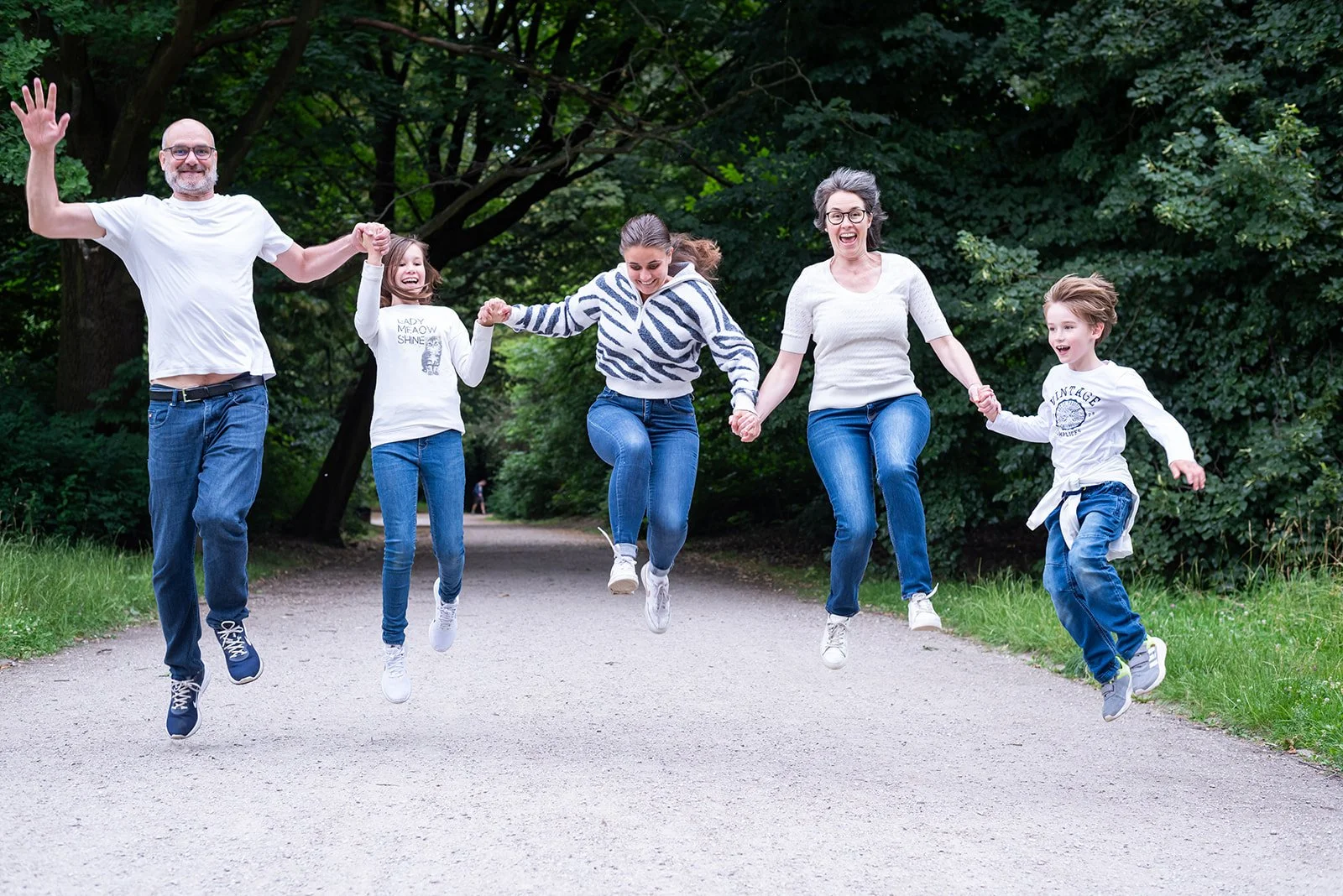 Courir, jouer, rigoler : une séance photo en famille comme je les aime ! Vous aussi ?