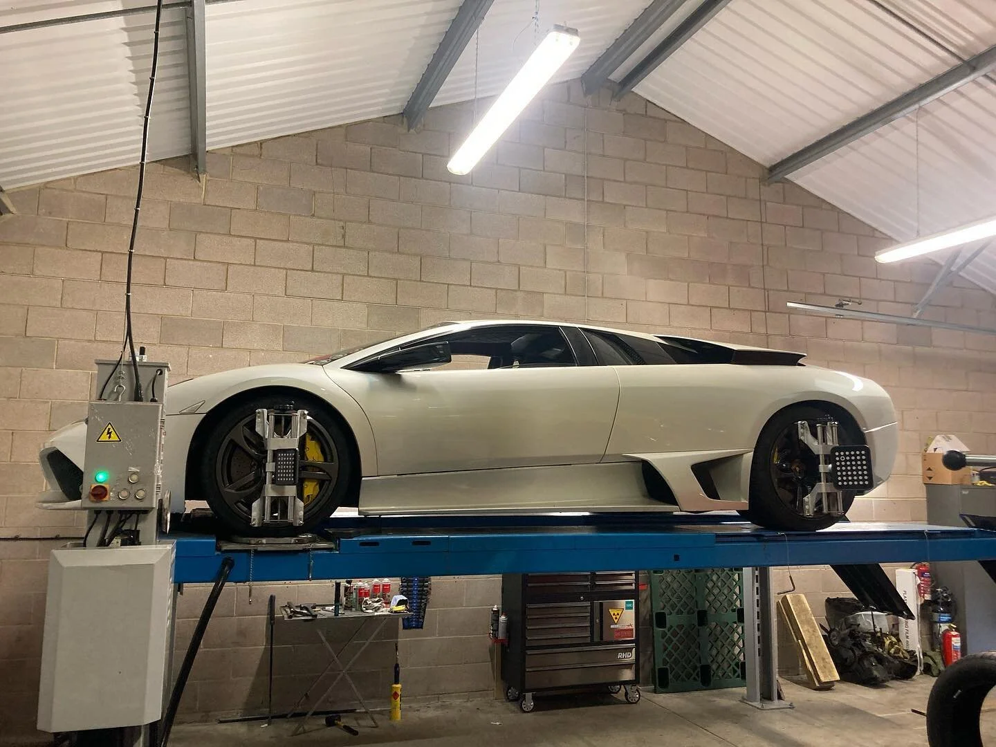 Fresh US import Lamborghini Gallardo for ride height and alignment. Few advisories for the customer to have done at later date to further improve the drive.