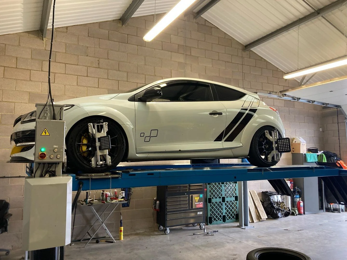 Megane track car that was in to diagnose some scary handling. No play in droop but knackered polybushings that weren&rsquo;t very old were the culprit. 

Some updated powerflex bushes were fitted as well as the rear end being shimmed as part of setup