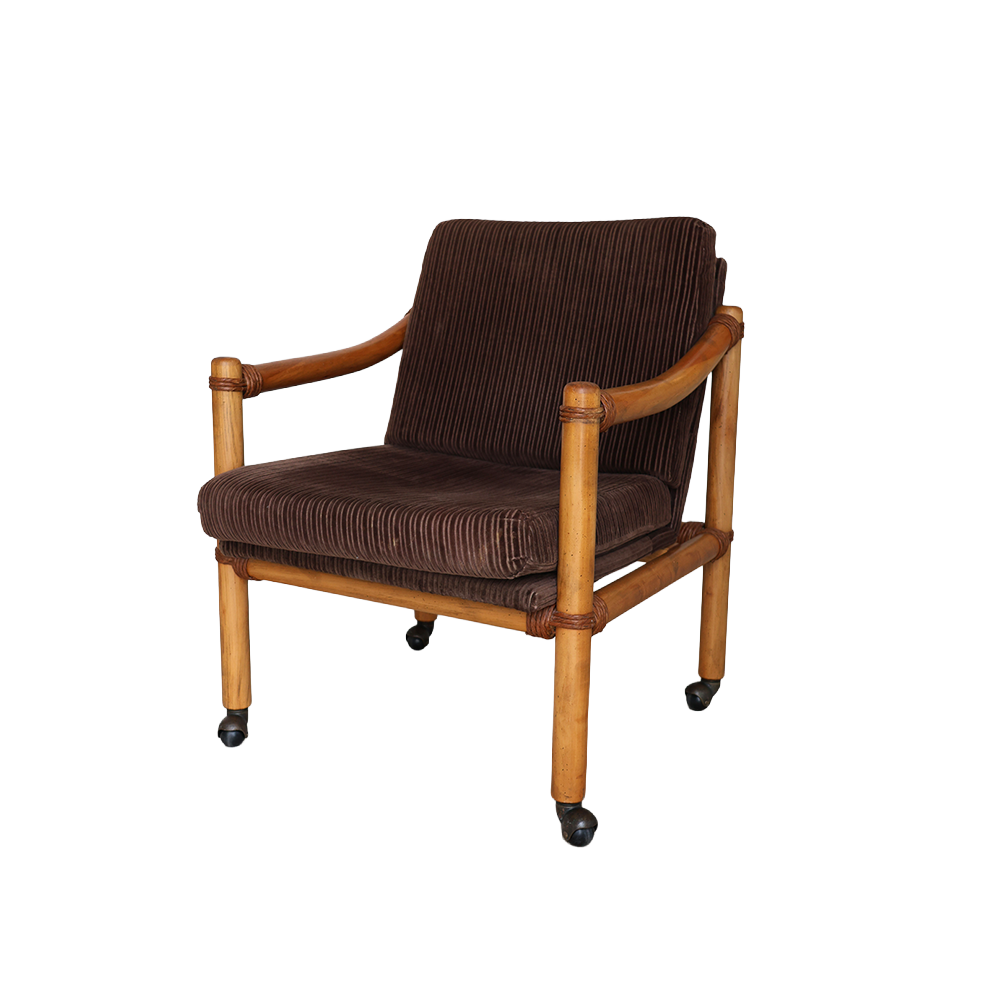 VintageChair1070s.png