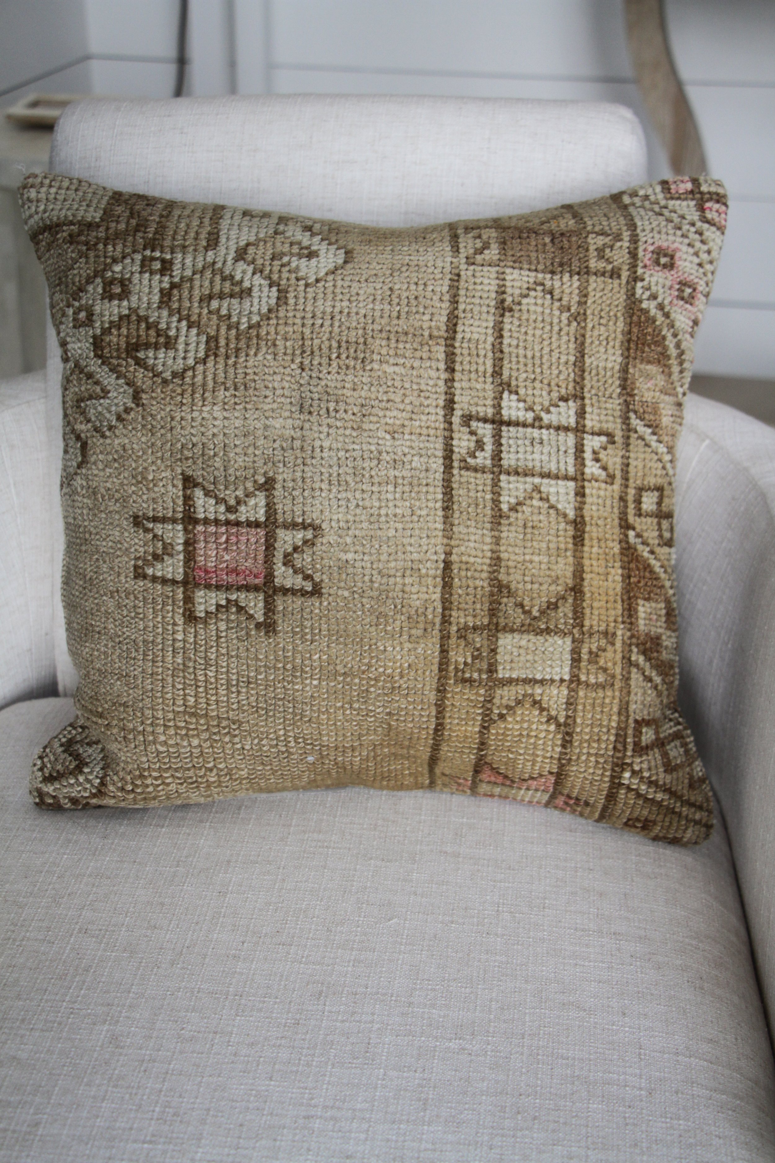BOHLERTMASSEY_PILLOWS-031.jpg