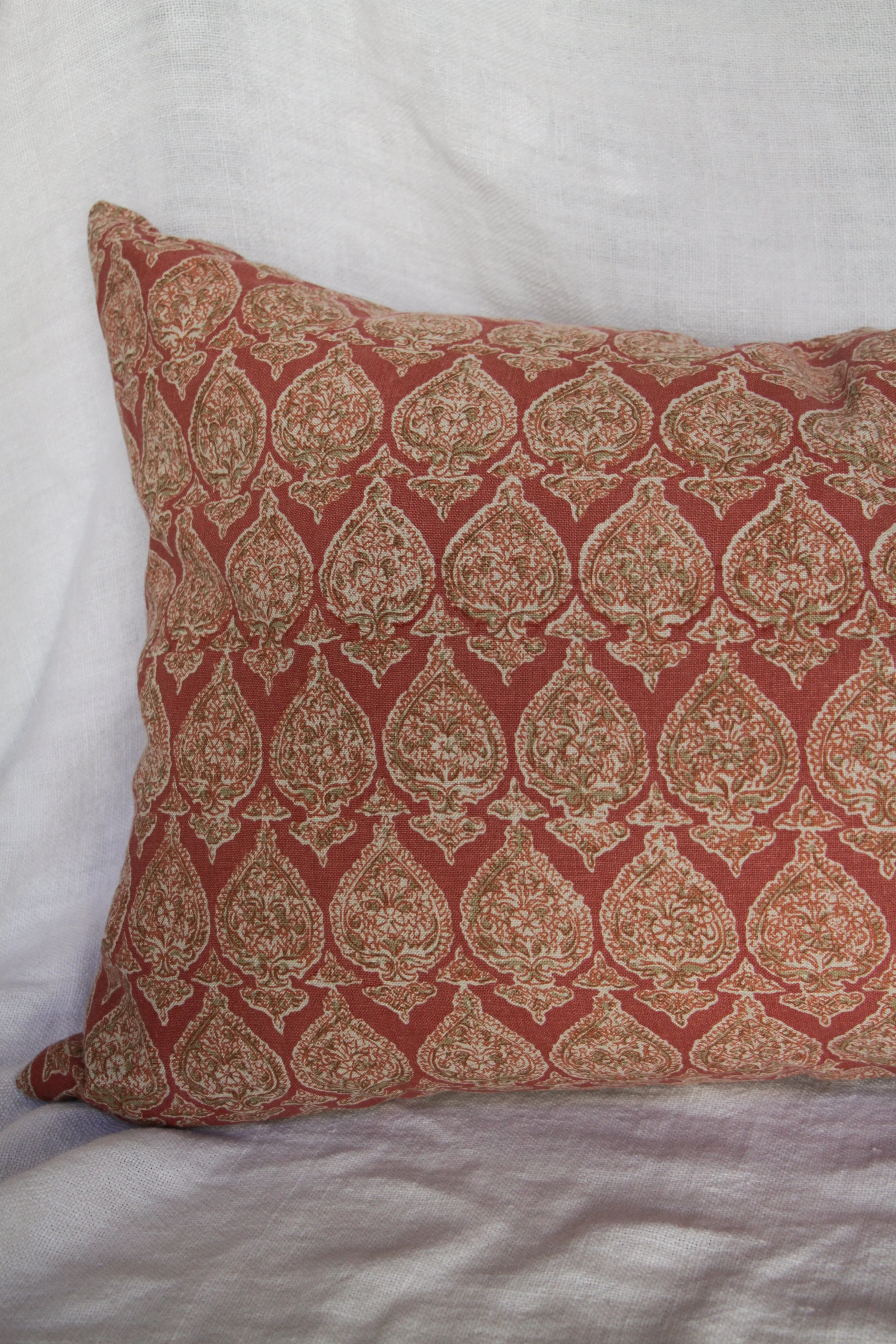 BOHLERTMASSEY_PILLOWS-094.jpg