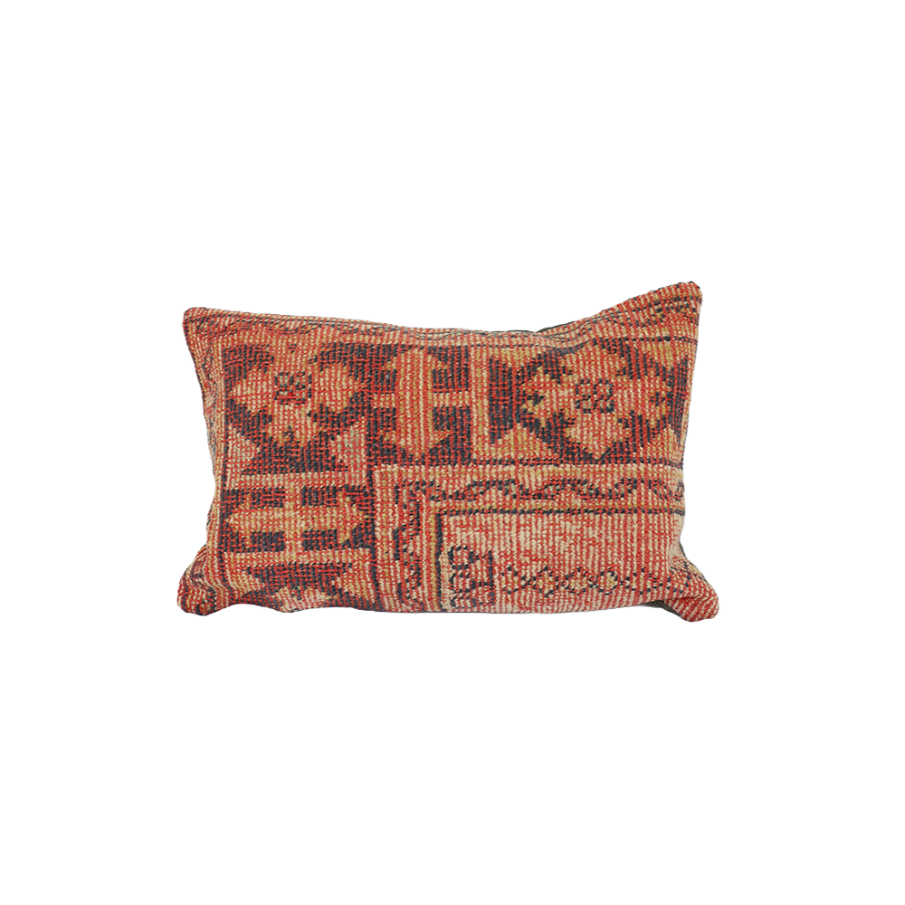 RugPIllow4.png