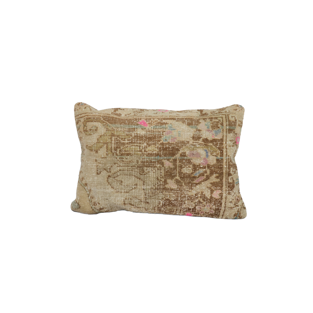 RugPillow3.png
