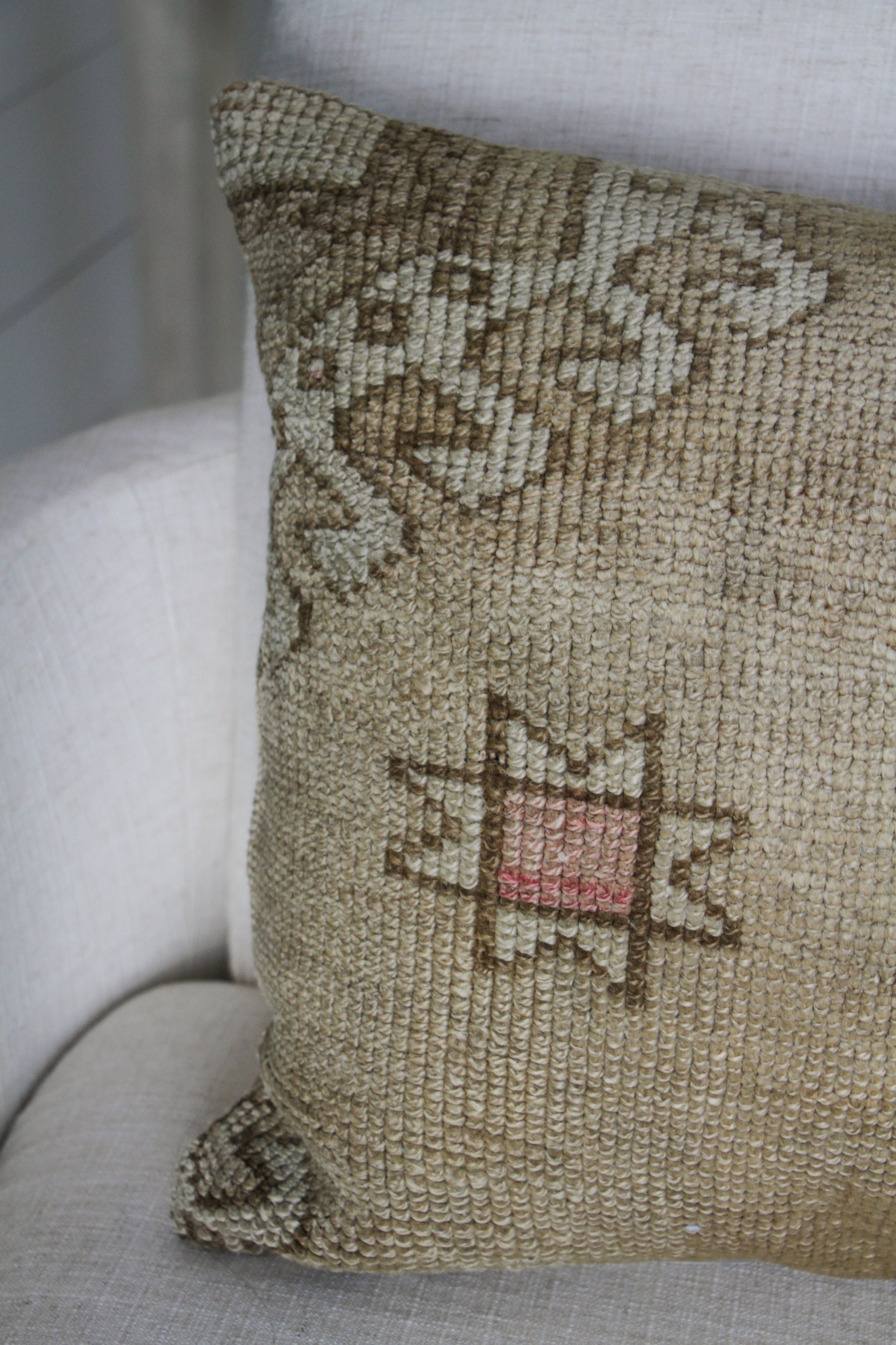 BOHLERTMASSEY_PILLOWS-030.jpg
