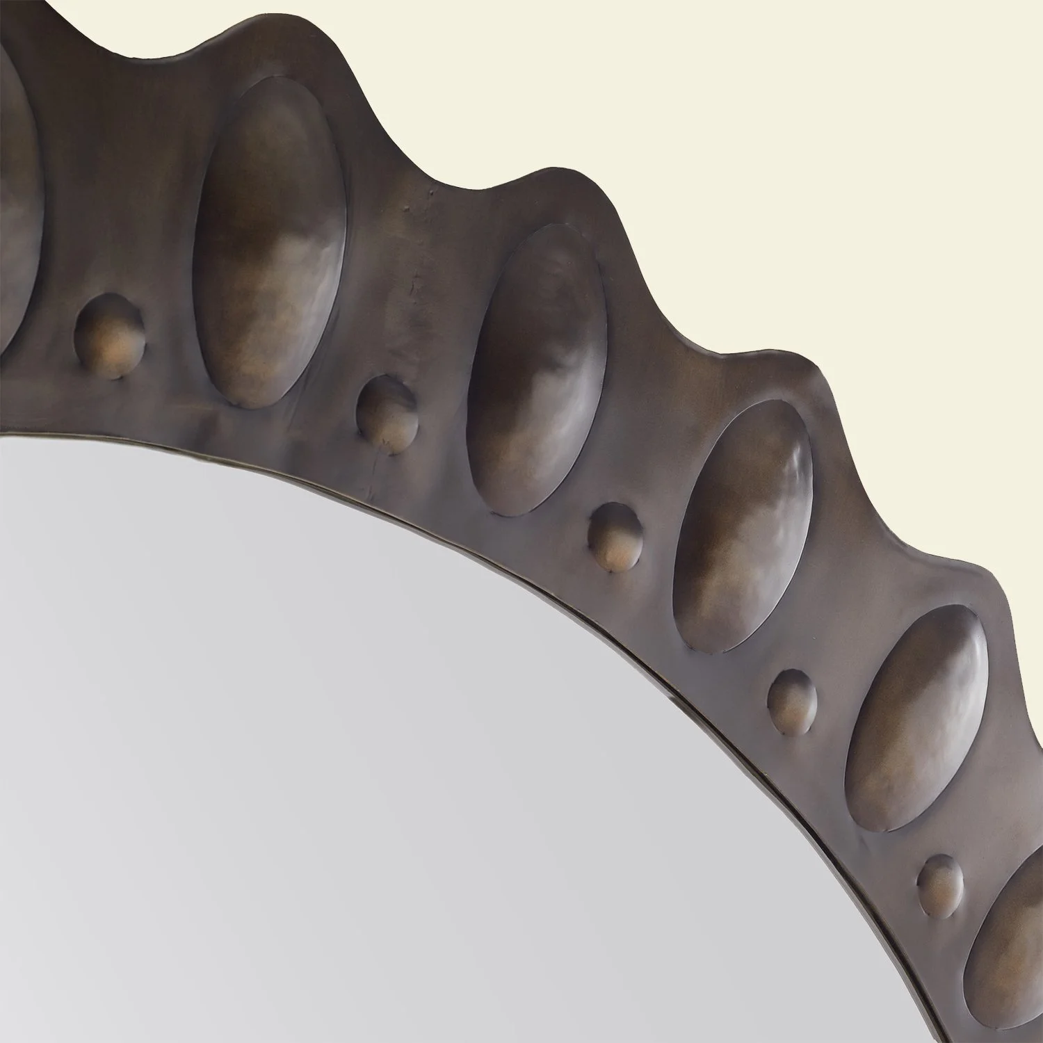 Greenly Mirror Close Up.jpg