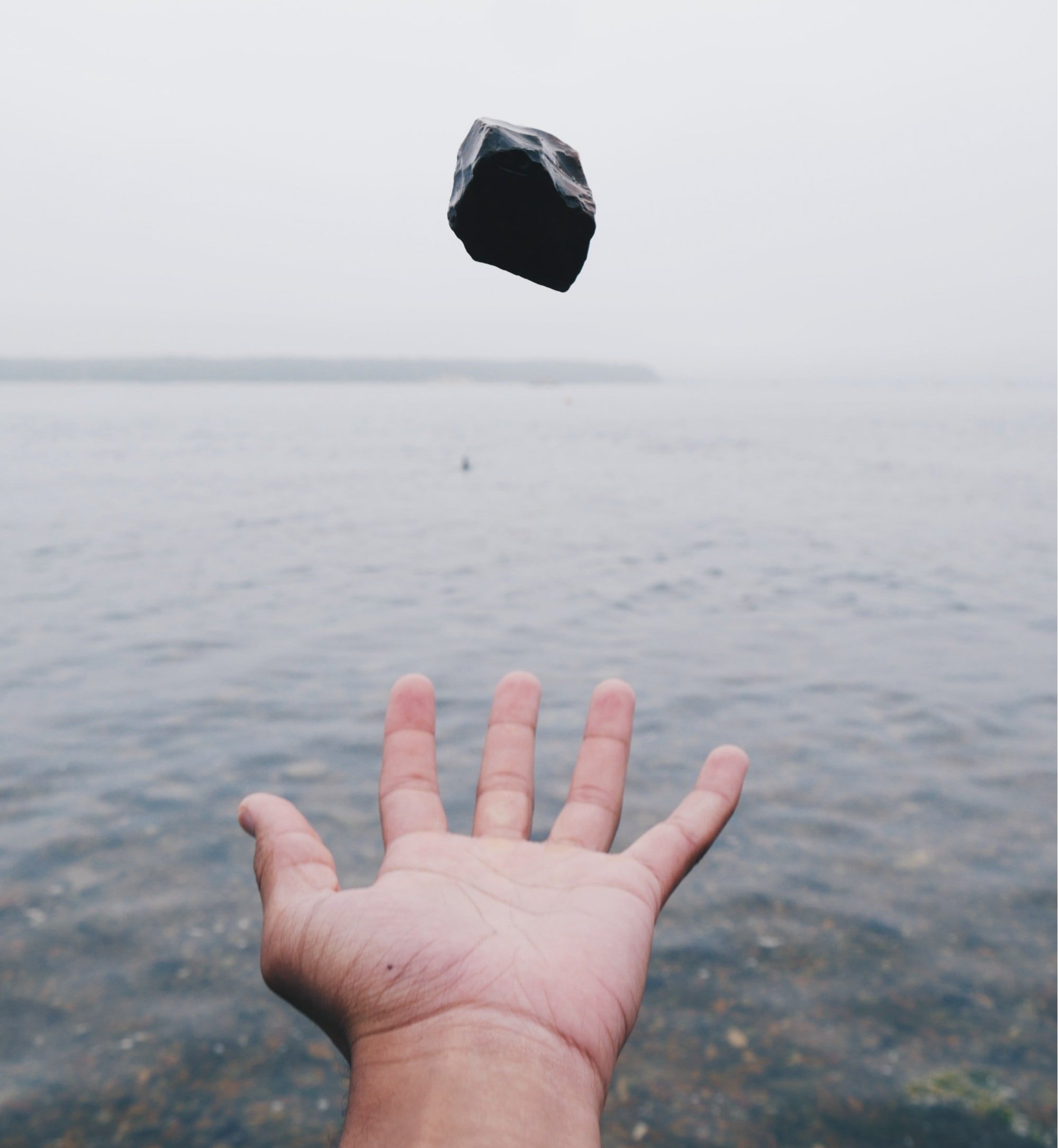 La interpretación de la piedra