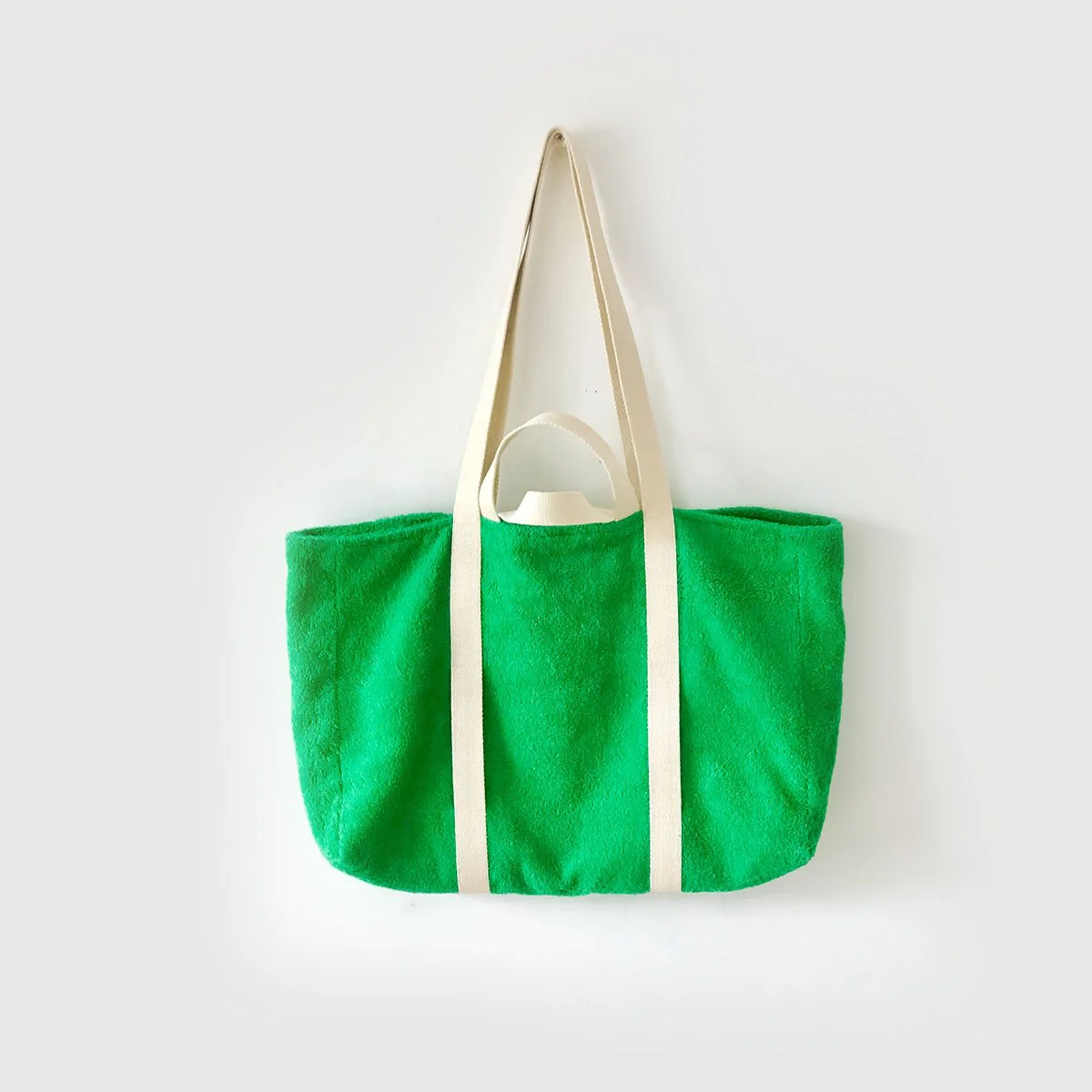 Cabas de Plage Edie Eponge Vert Apple — Ma Petite Plage