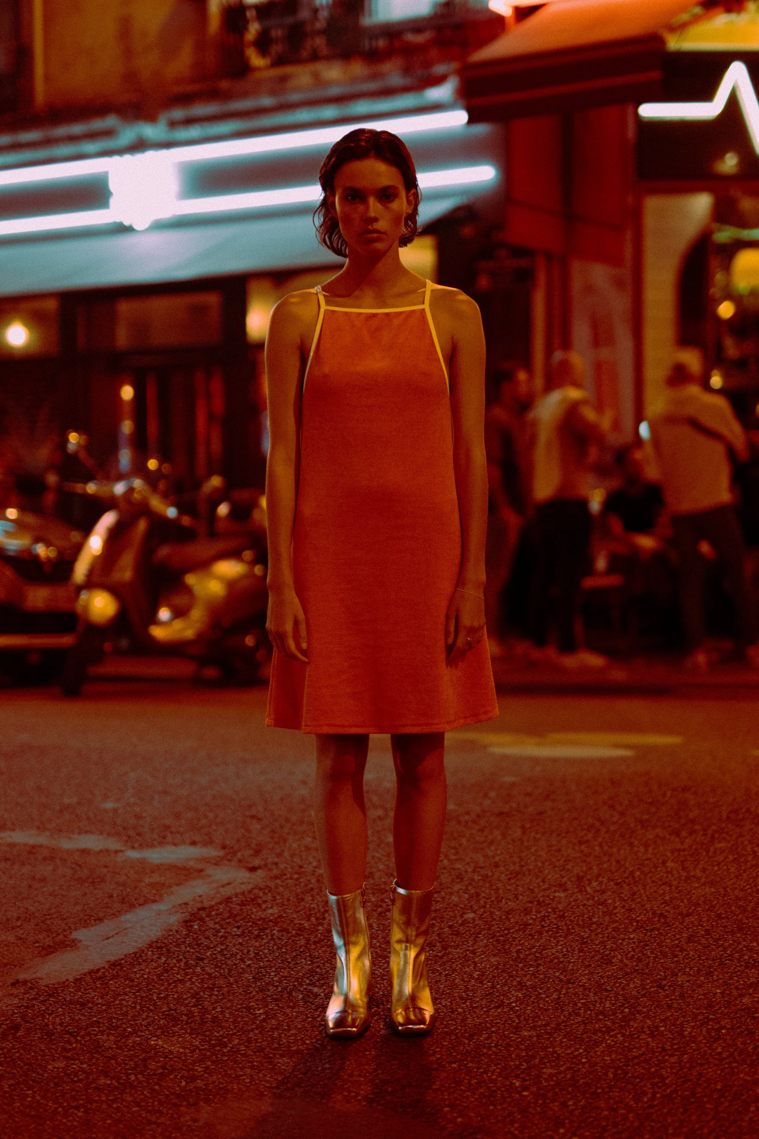 ROBE VIRNA VELOURS EPONGE TANGERINE VINYL 3.JPG