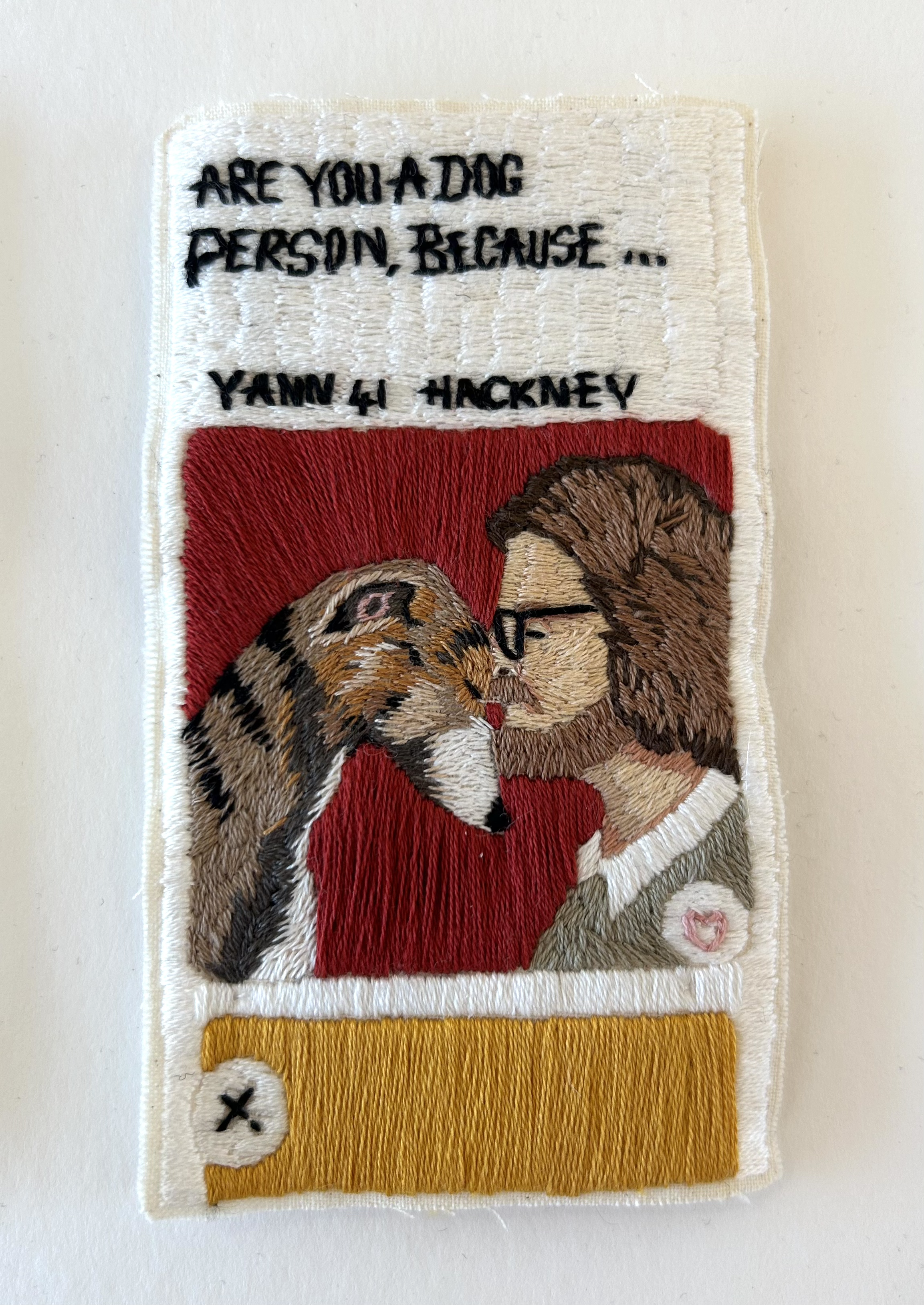 'Yann' Hand embroidered Hinge profile