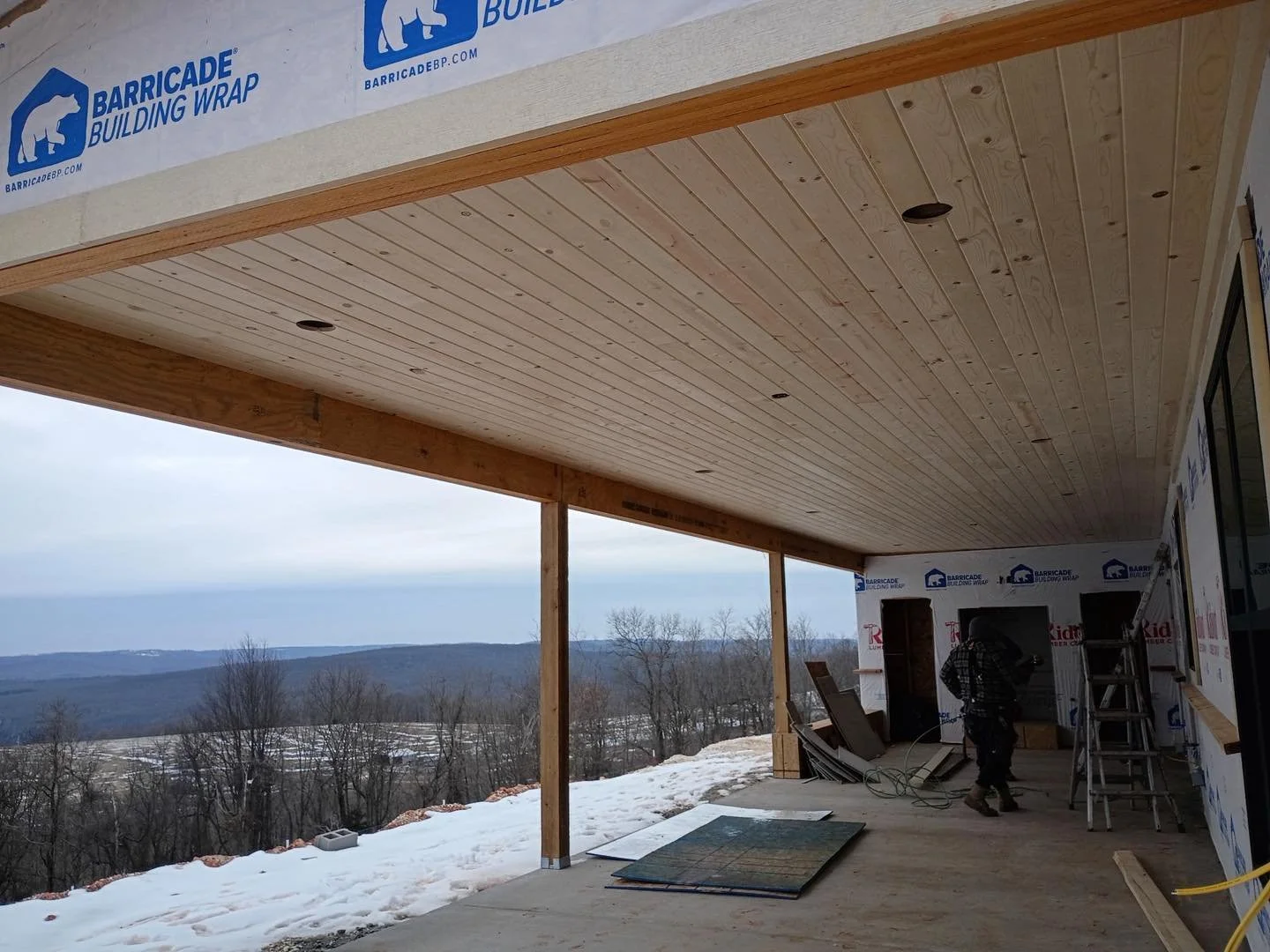 Our new tongue &amp; groove car siding adds warmth, character, and a high-end finish to any exterior space. In this project, it&rsquo;s being used as a soffit&mdash;and the result speaks for itself.

✔️ Clean, seamless look
✔️ Natural wood grain with