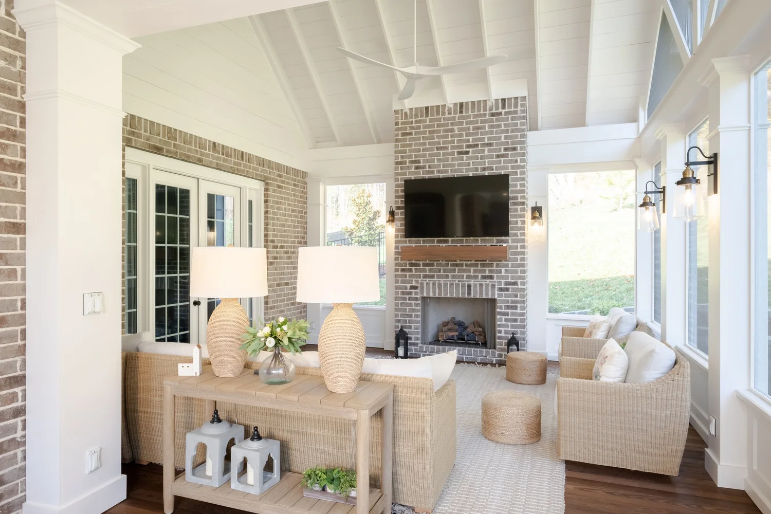 The Porch Co Portfolio Page | Screened In Porch Ideas | Screened In ...