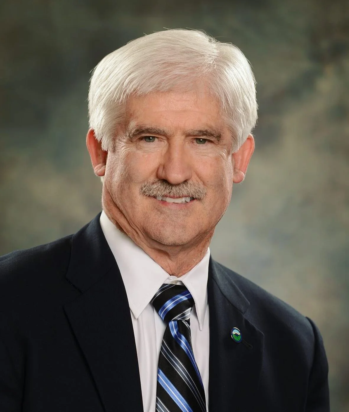 🎤 Meet our #LeadershipForum panelists! Join us May for 31, 5:30-7:30 pm at WPCC&rsquo;s Leviton Auditorium!
&bull; 
Ronnie Thompson | Mayor of Morganton 

Mayor Ronnie Thompson is currently serving his second term as the Honorable Mayor of Morganton