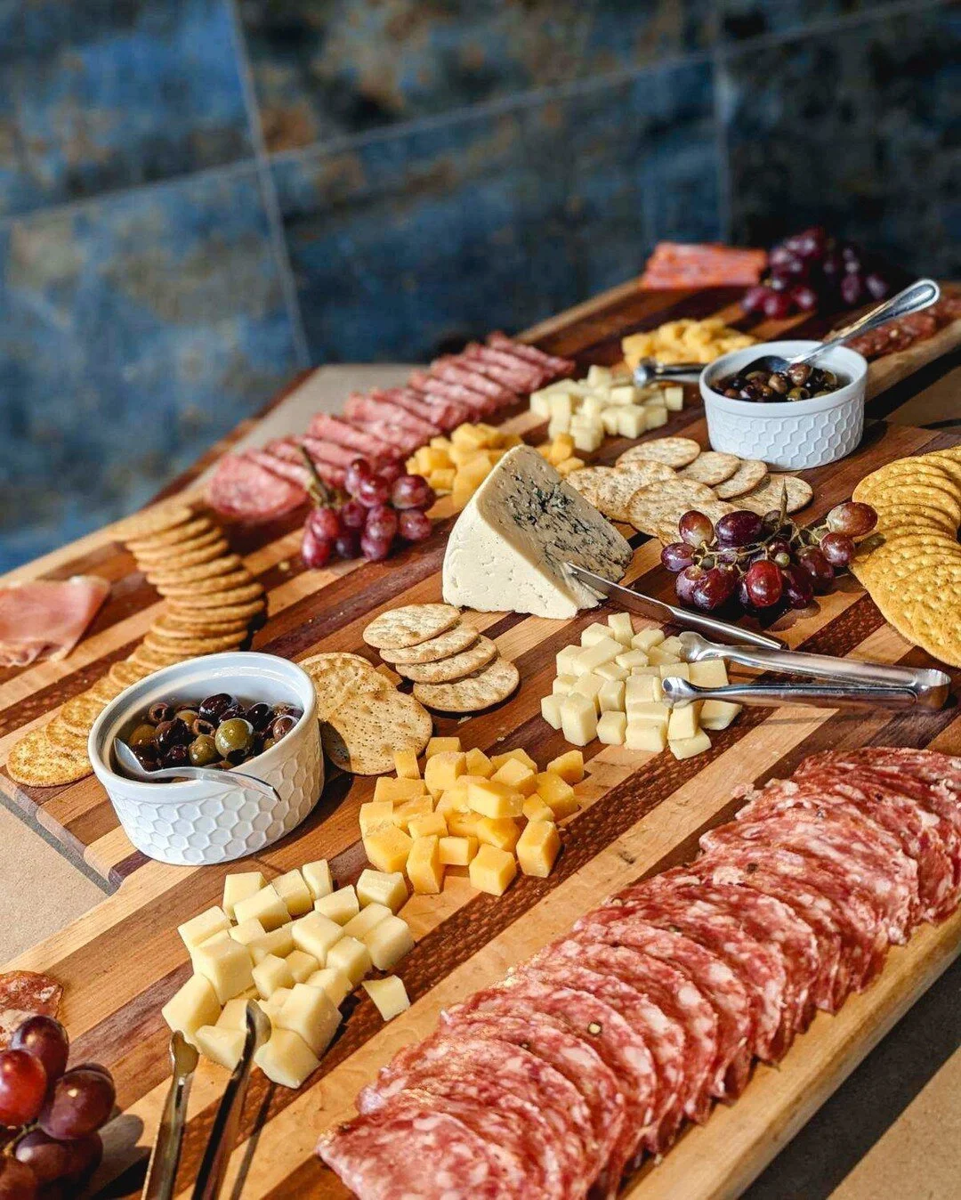 A charcuterie board is the only way to start an event! 🧀