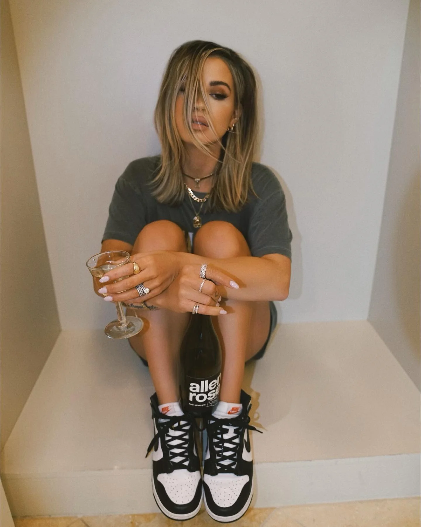 kodi - pinot gris type of night 🤍