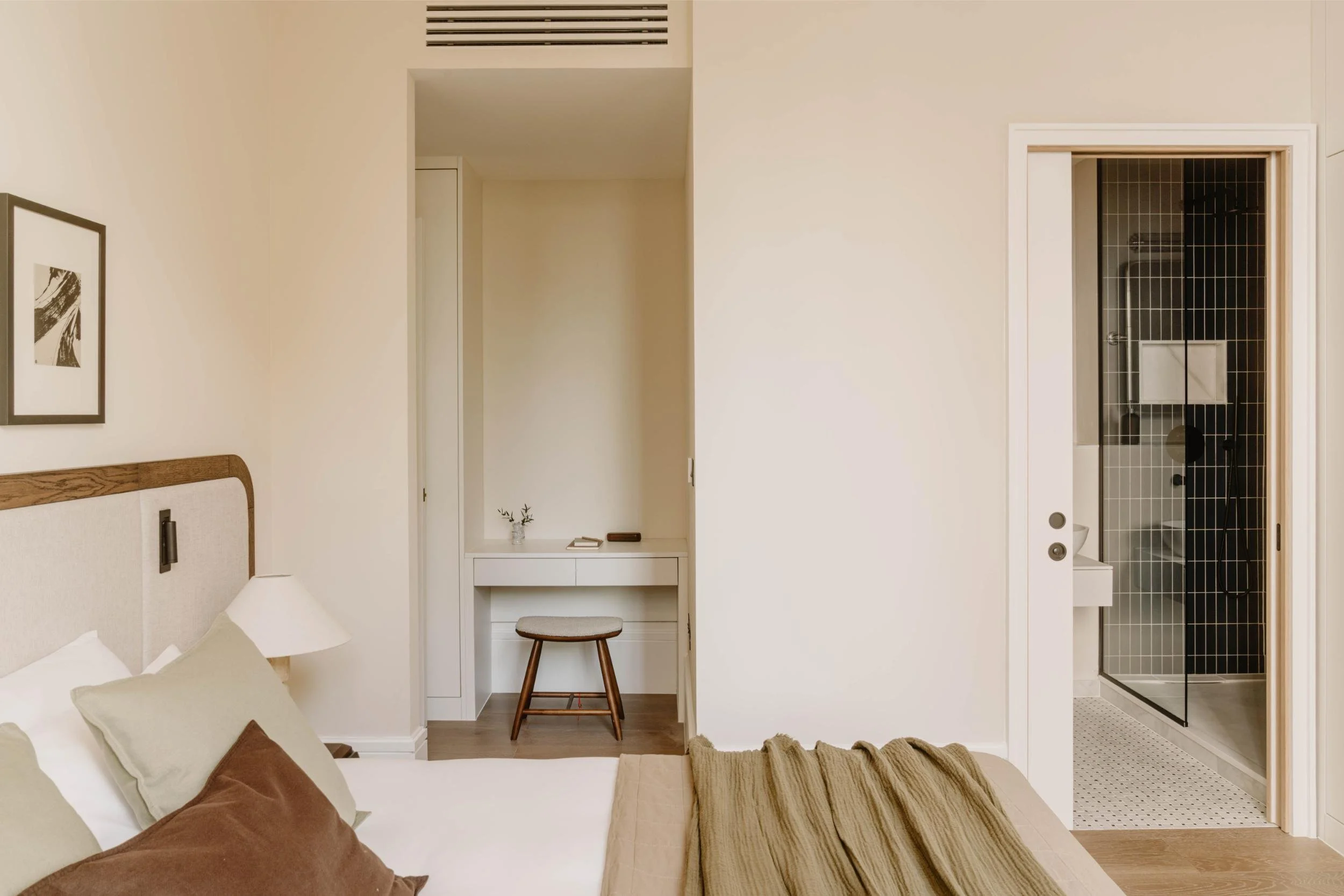 Adam Firman_Leufroy_Fulham Road_Apartment 1+2_Web-85.jpg
