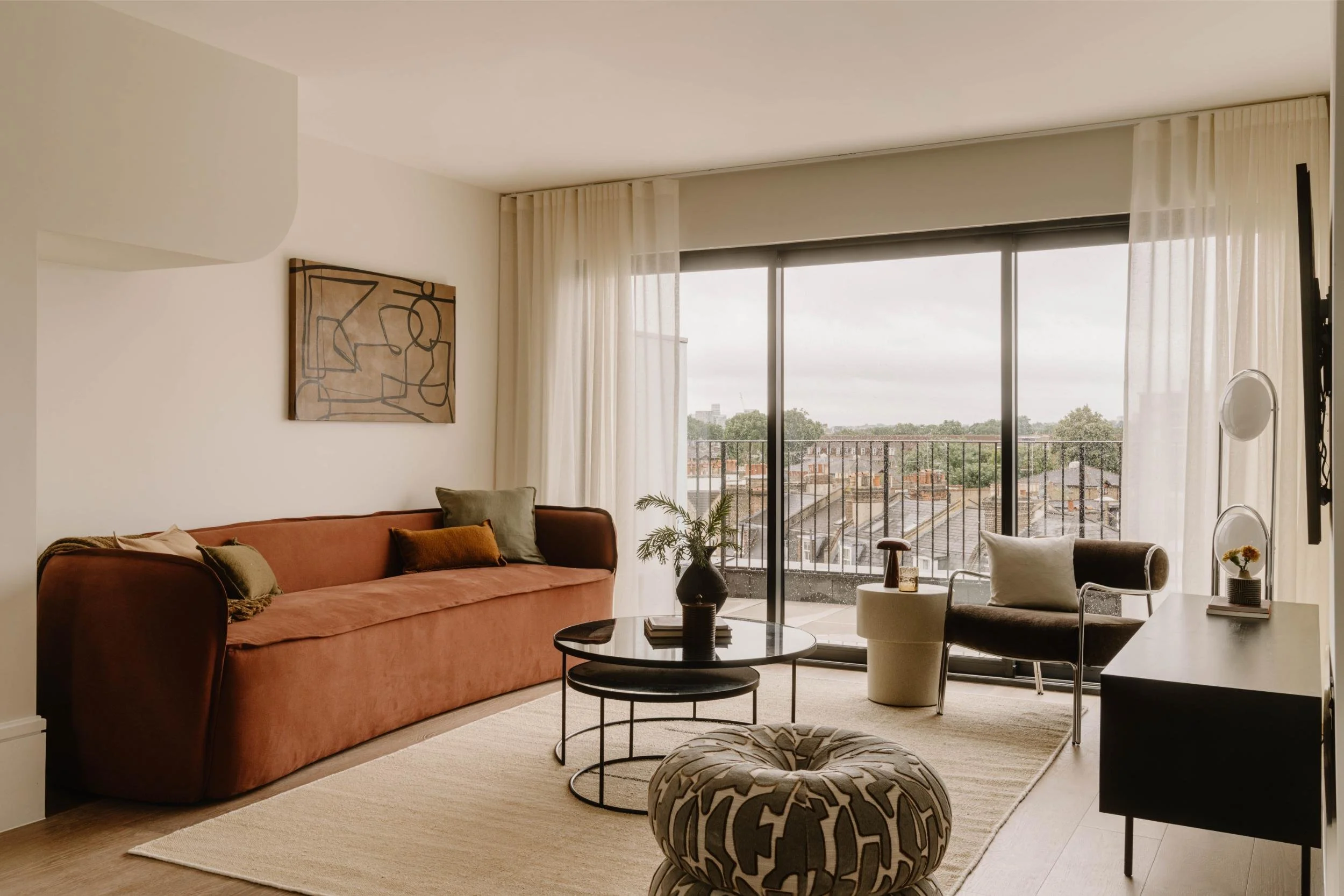 Adam Firman_Leufroy_Fulham Road_Apartment 9_Web-39.jpg