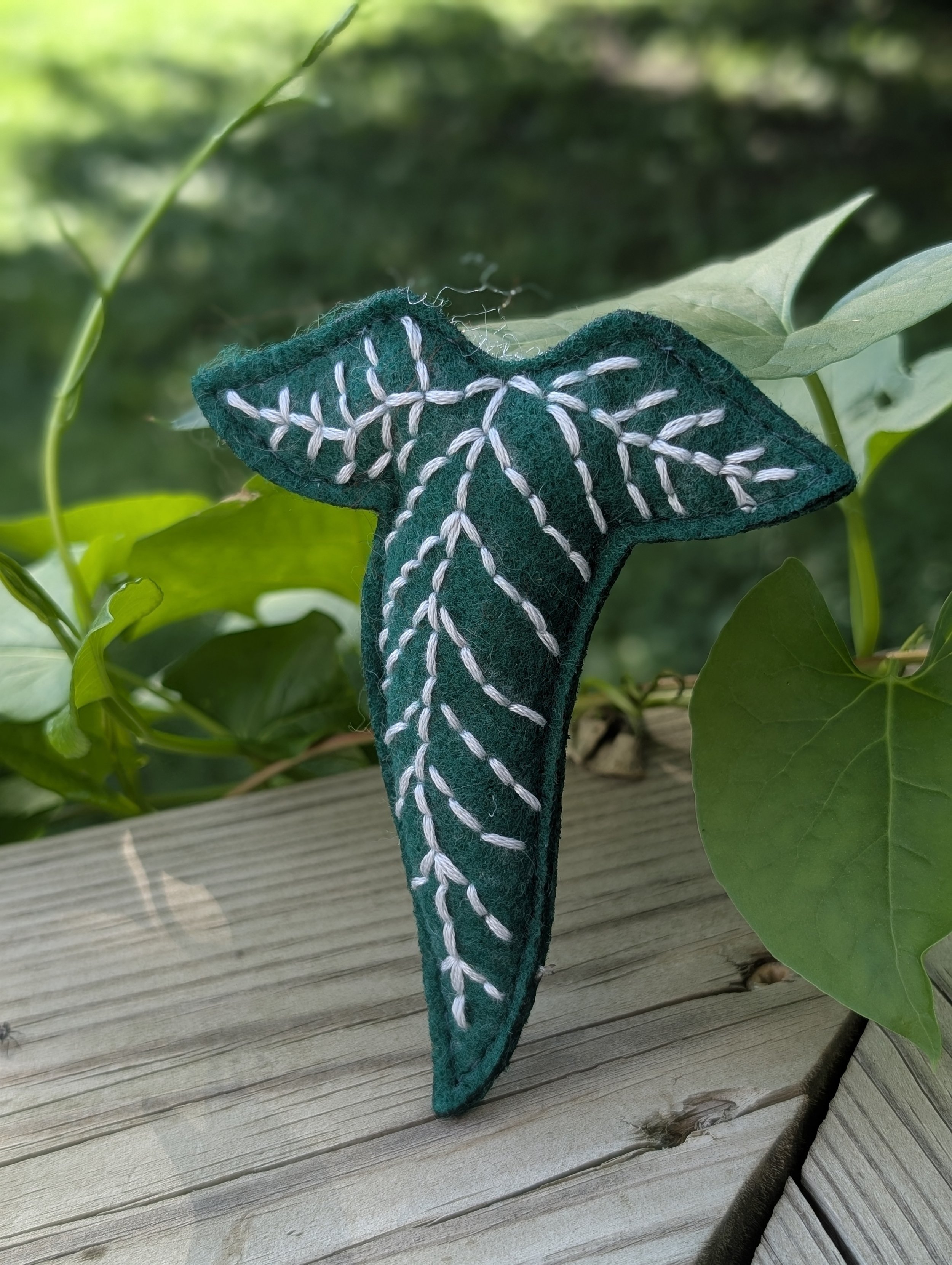 HobbitLeafCatToy.jpg