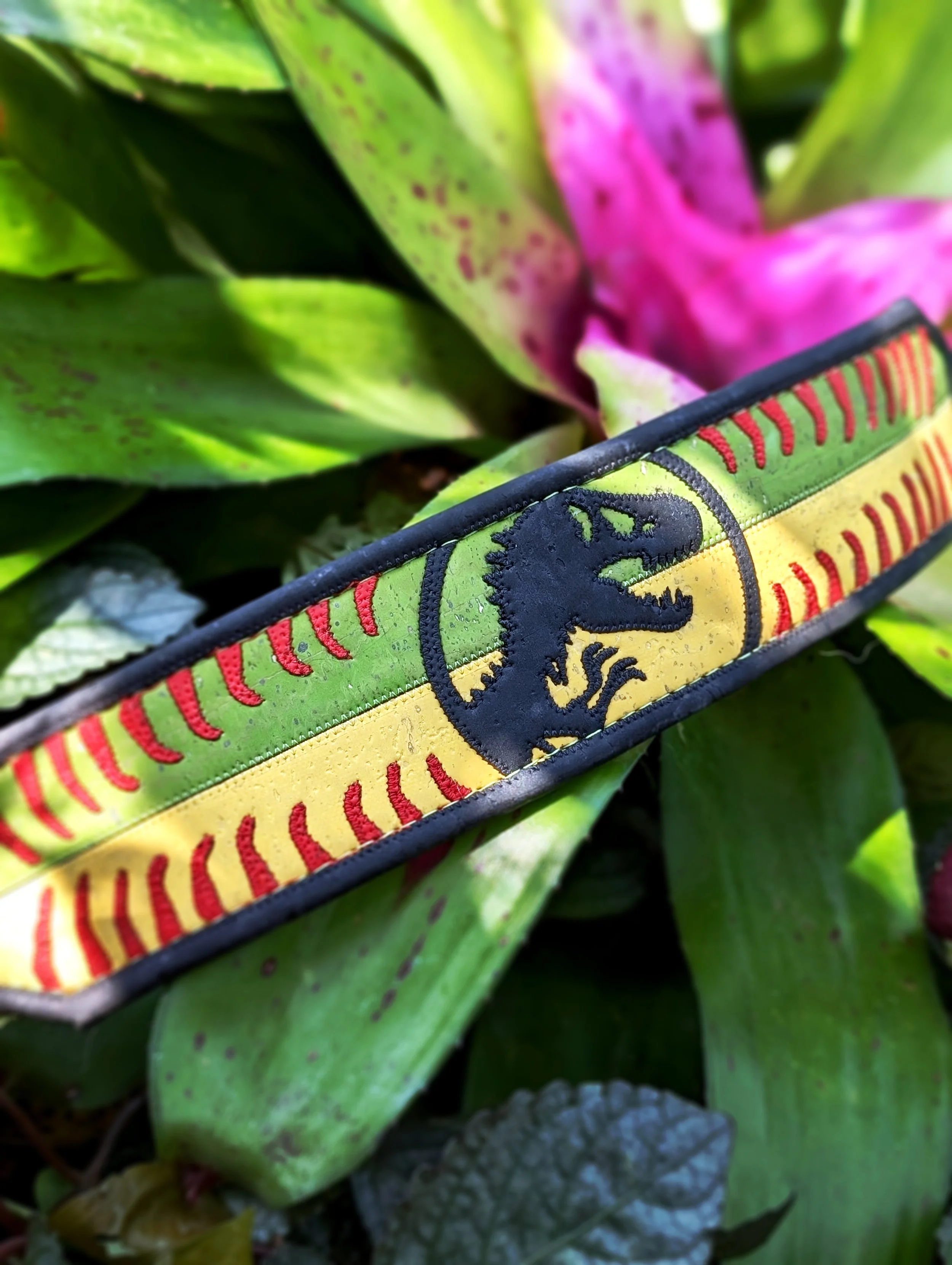 JurassicPark_DogCollar_G5.jpg