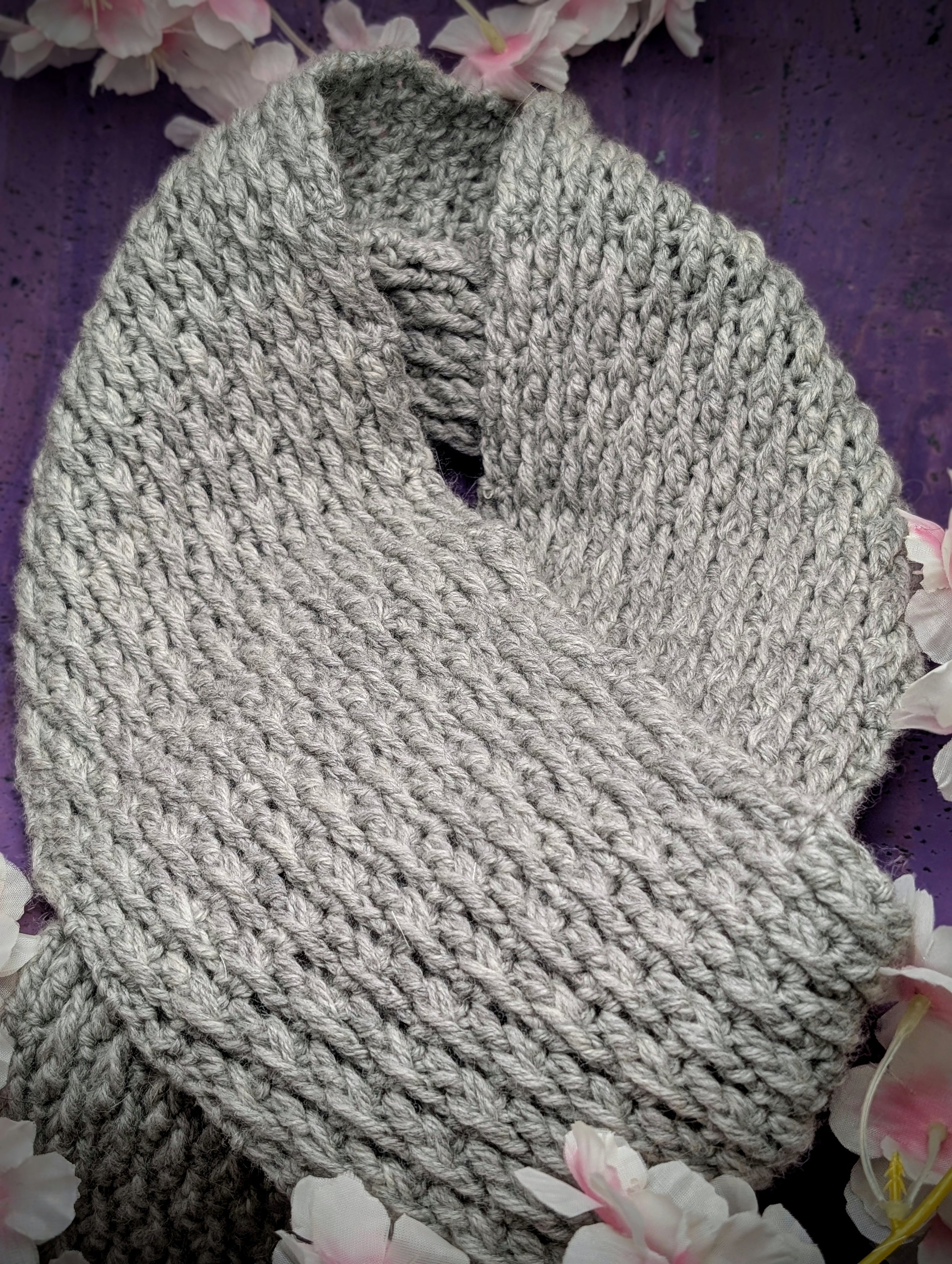 Grey_Crochet_Scarf_3.jpg