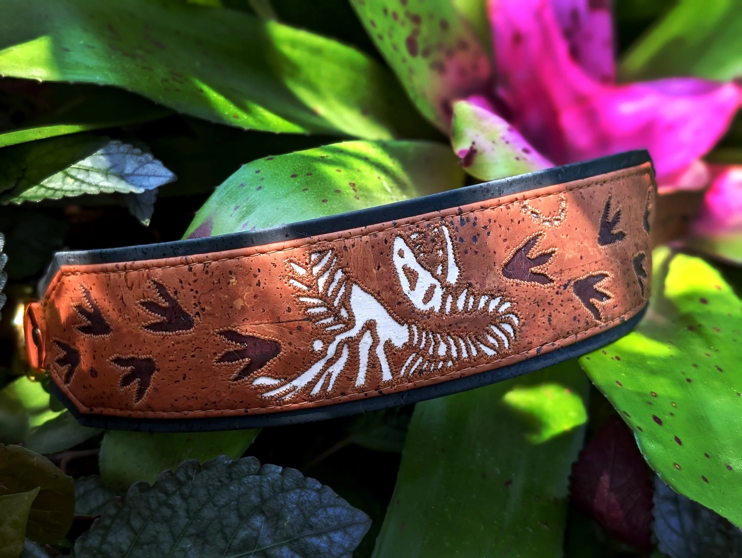 JurassicPark_Skeleton_DogCollar_G4.jpg (Copy) (Copy)
