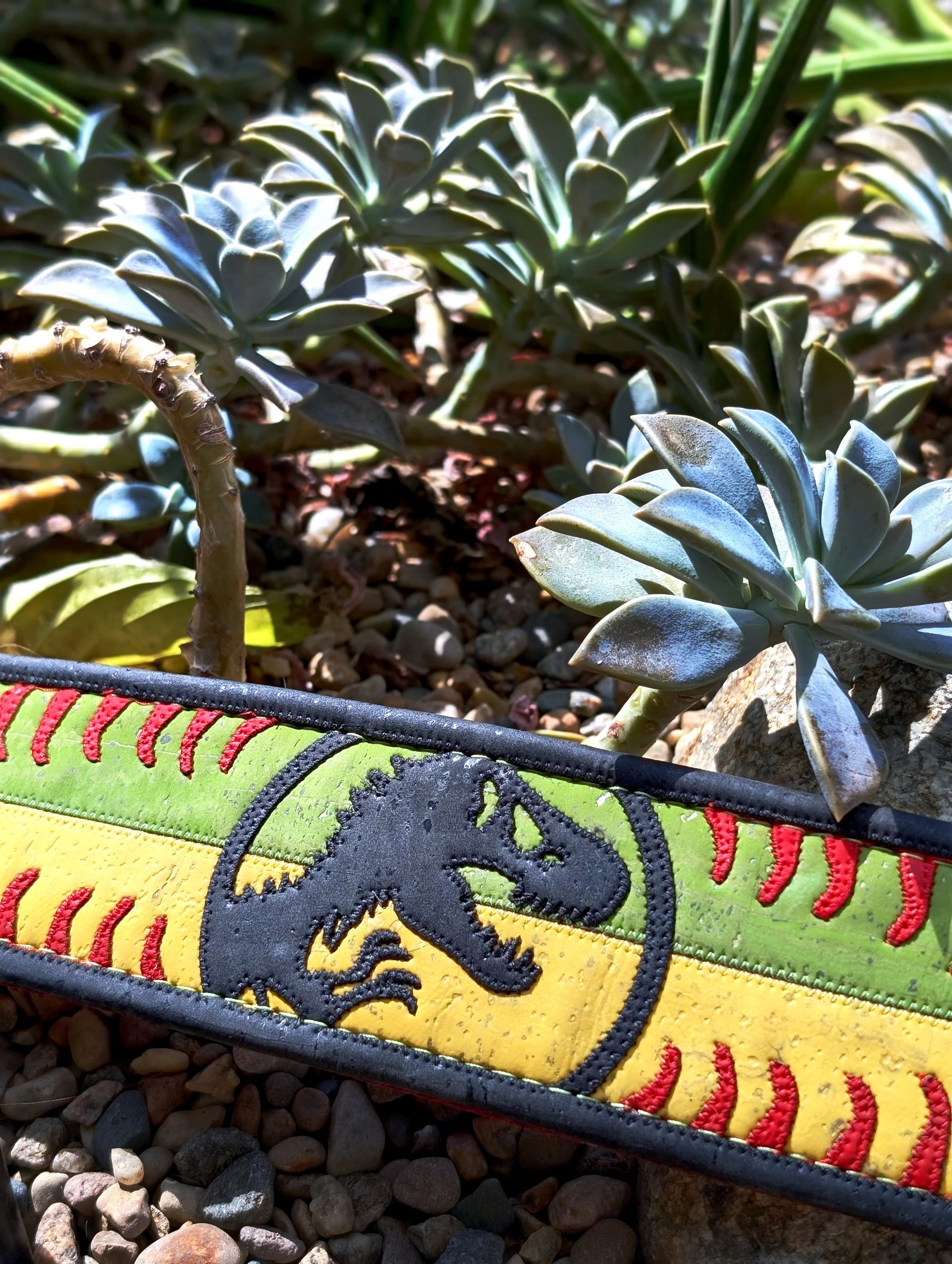JurassicPark_DogCollar_G.jpg
