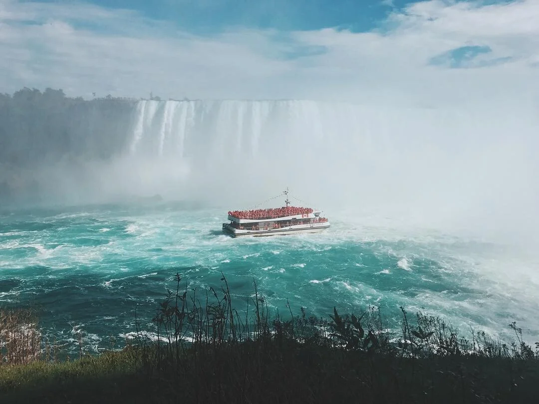300 strangers from every corner of the globe. 1 boat. 1 mission. And 1 remarkable spectacle. Nice to see we can all agree on something, eh? #staycurious #stayhumble #speechless