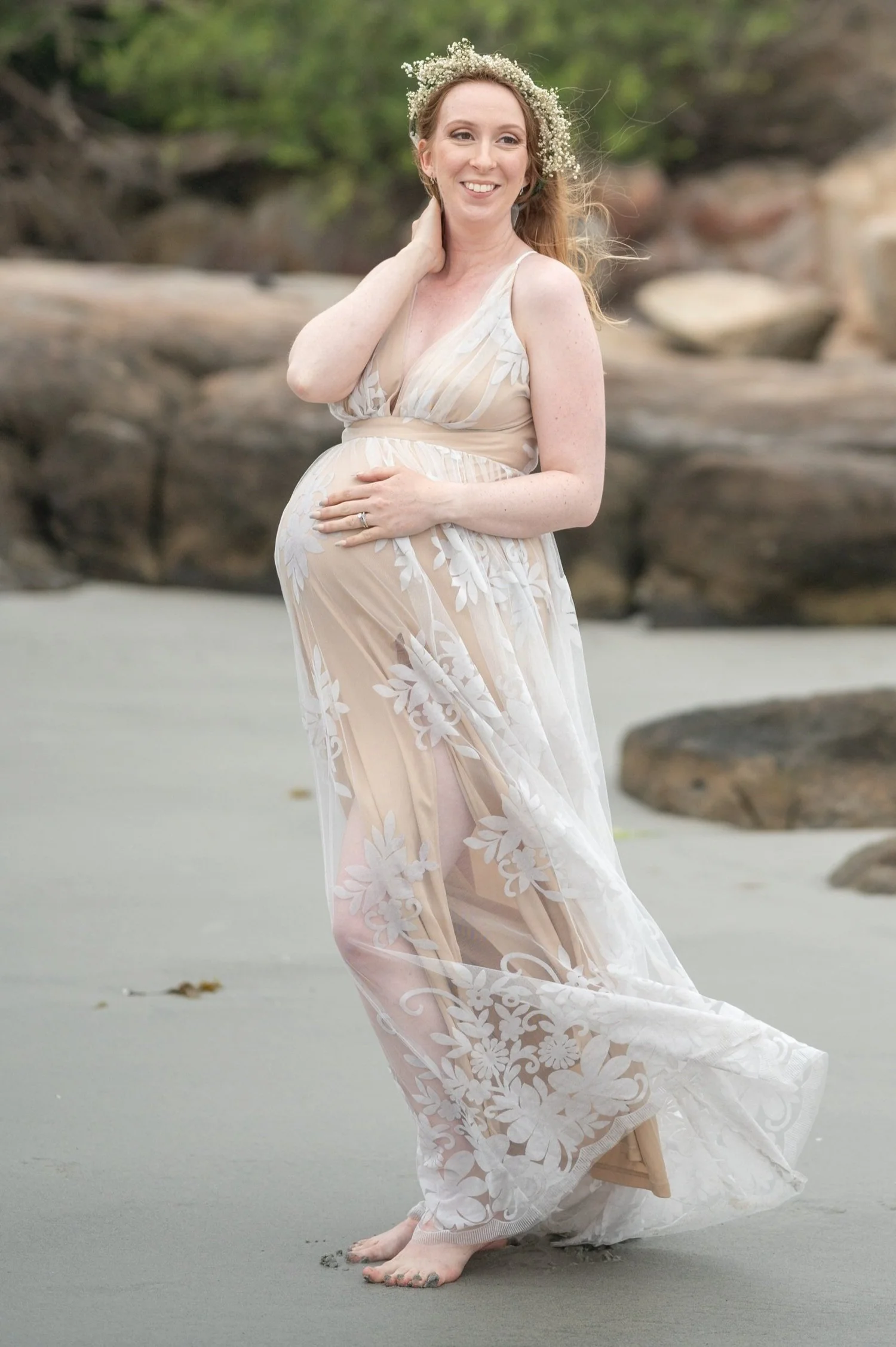 Lyna Tessa Photography outdoor maternity home newborn photographer