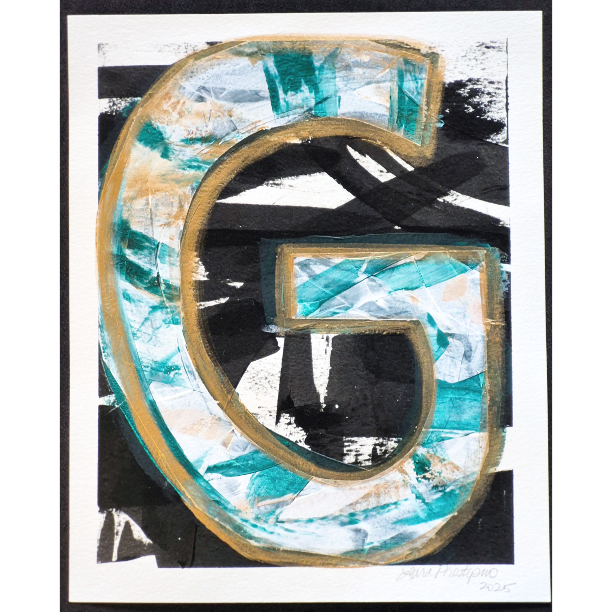 Letter G (Gold) - fits 8 x 10
