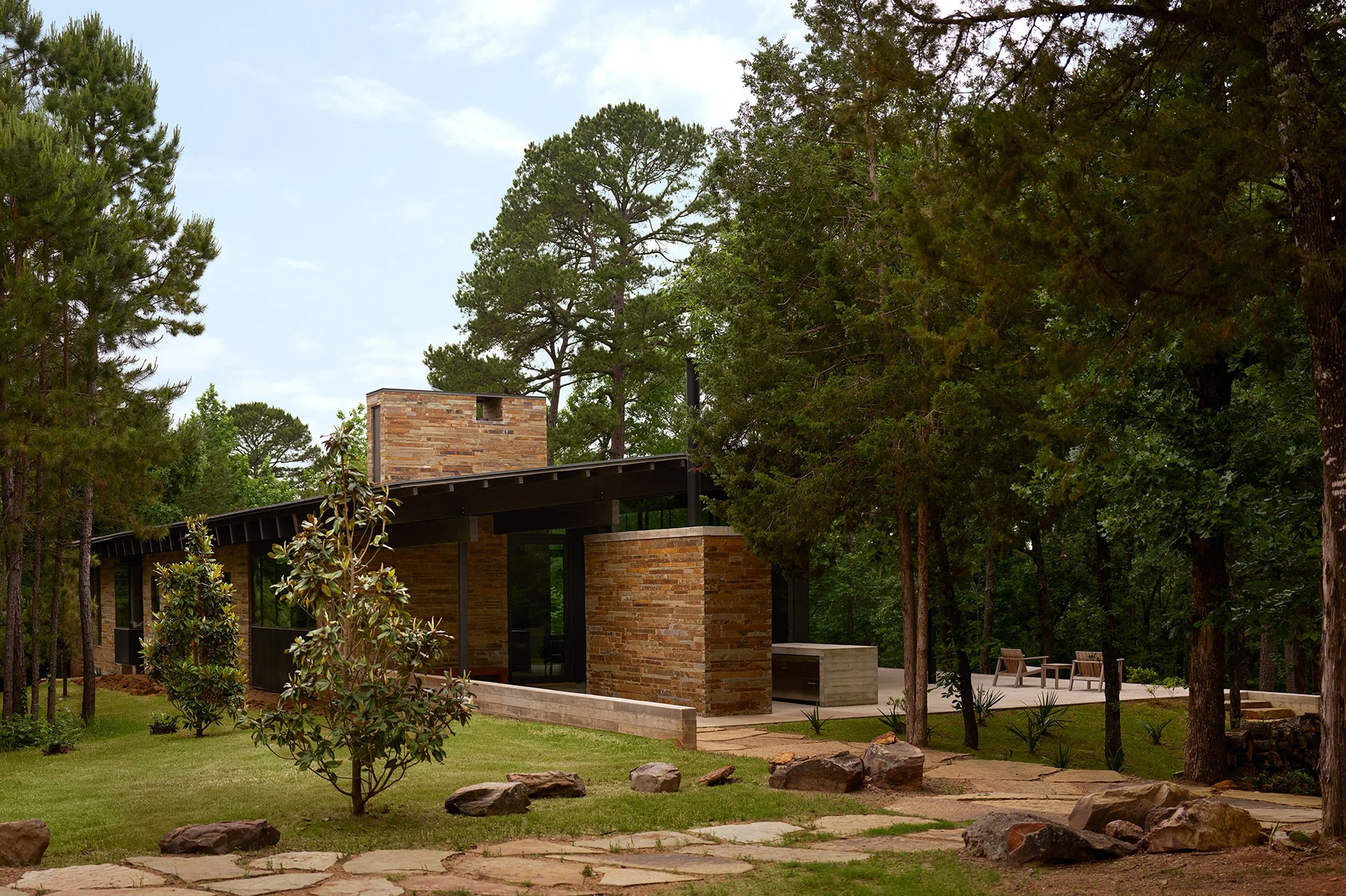 3---Exterior_Dobrient-Ranch0700_Final.jpg