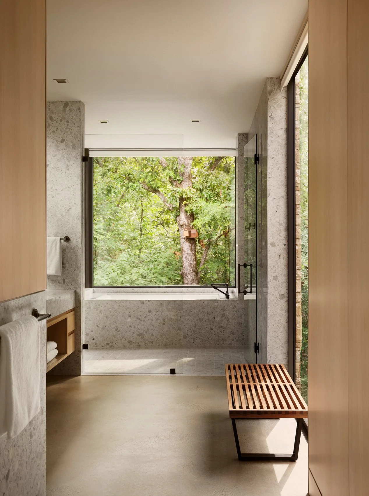 24---Bath_Dobrient-Ranch0453_Final.jpg