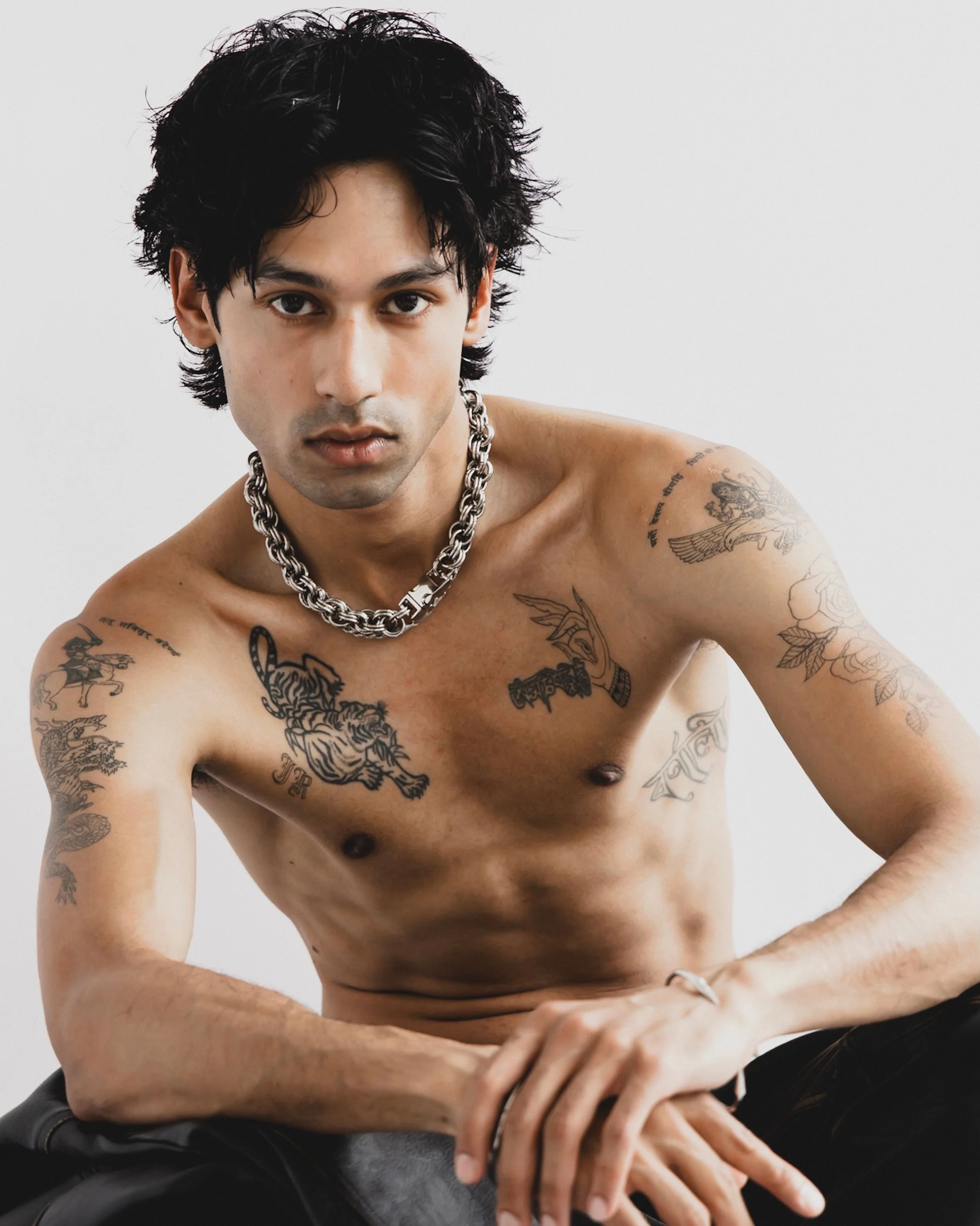 13-zay-vir-book.jpg