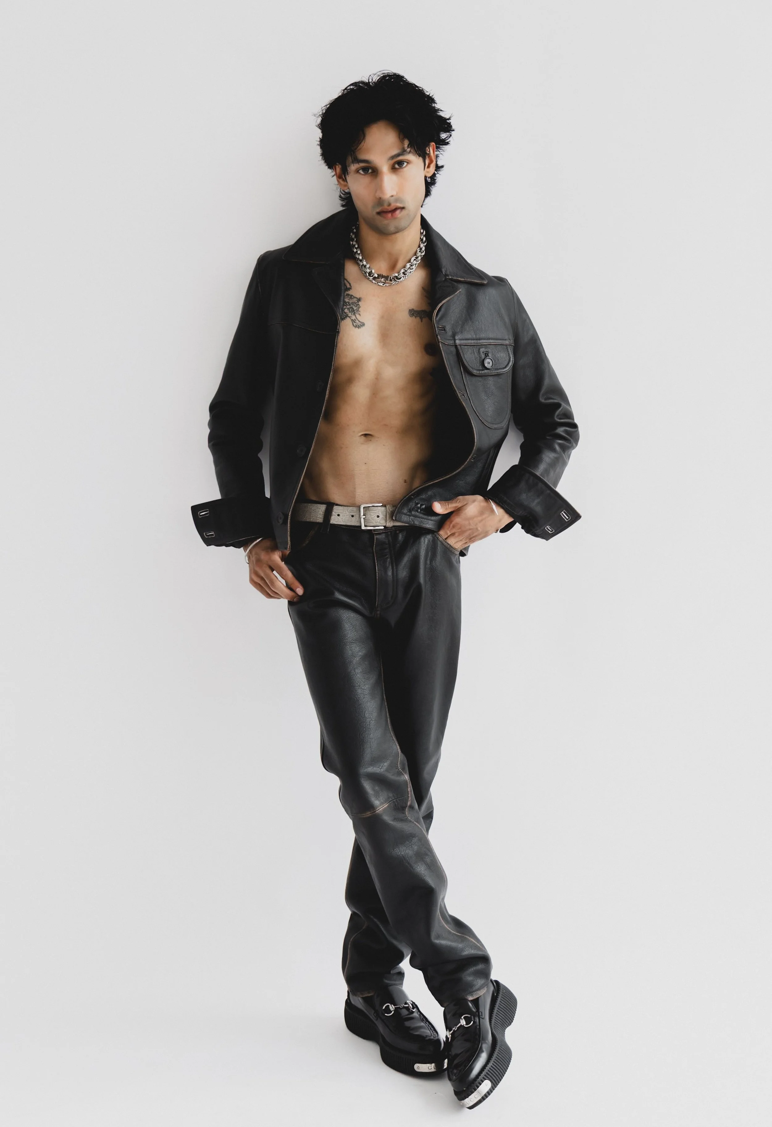 12-zay-vir-book.jpg