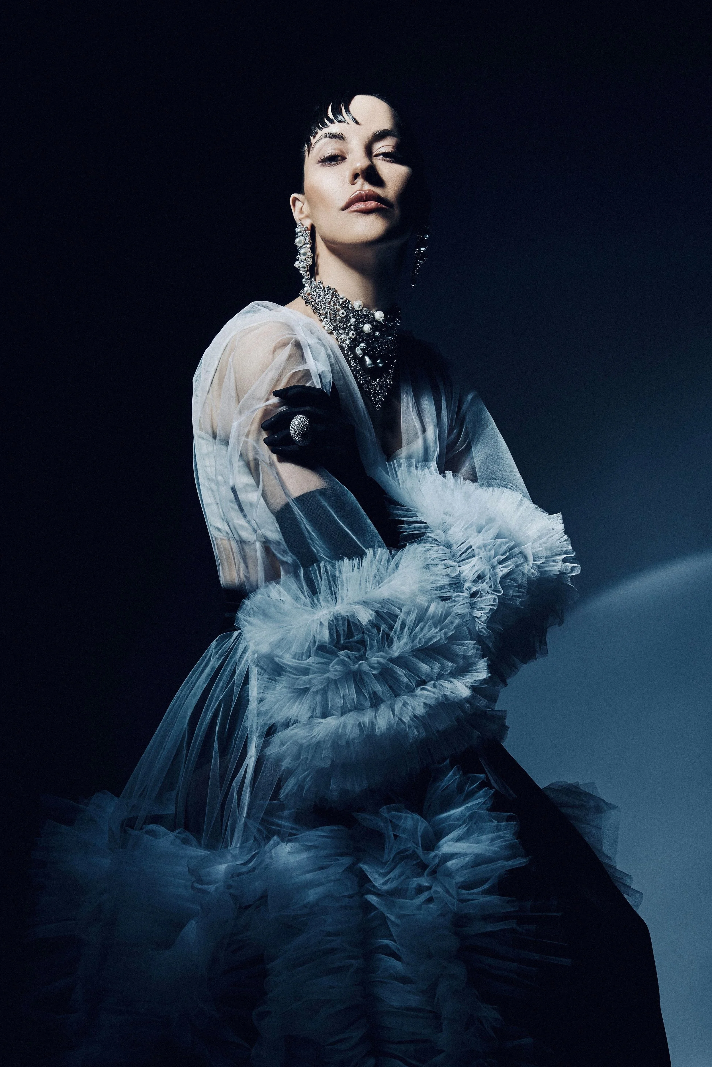 5-anna-alimani-main-book.jpg