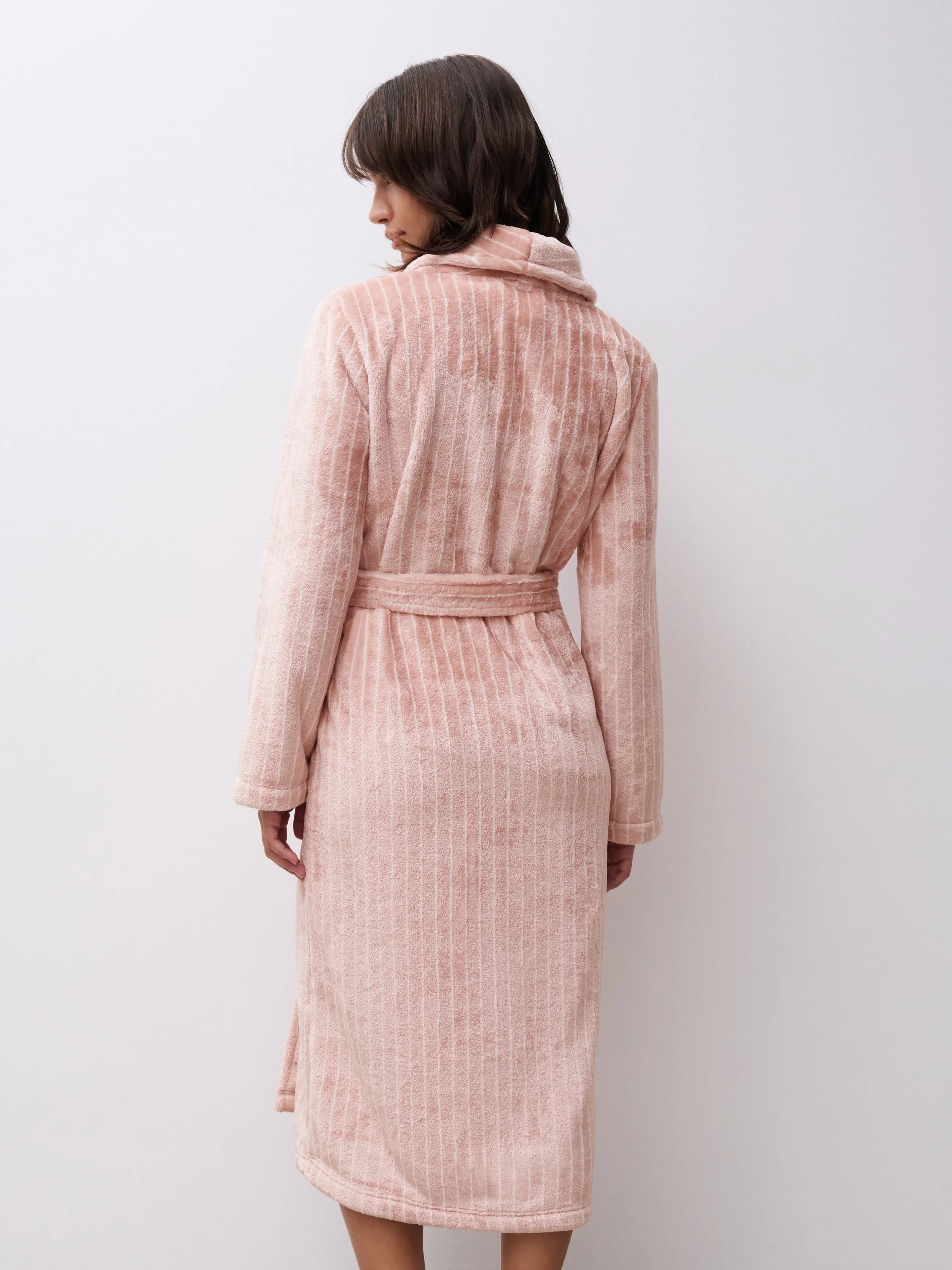 FN1030-C24_38_TEDDY_ECOM_LOOK_PRINT_OB_BK.jpg