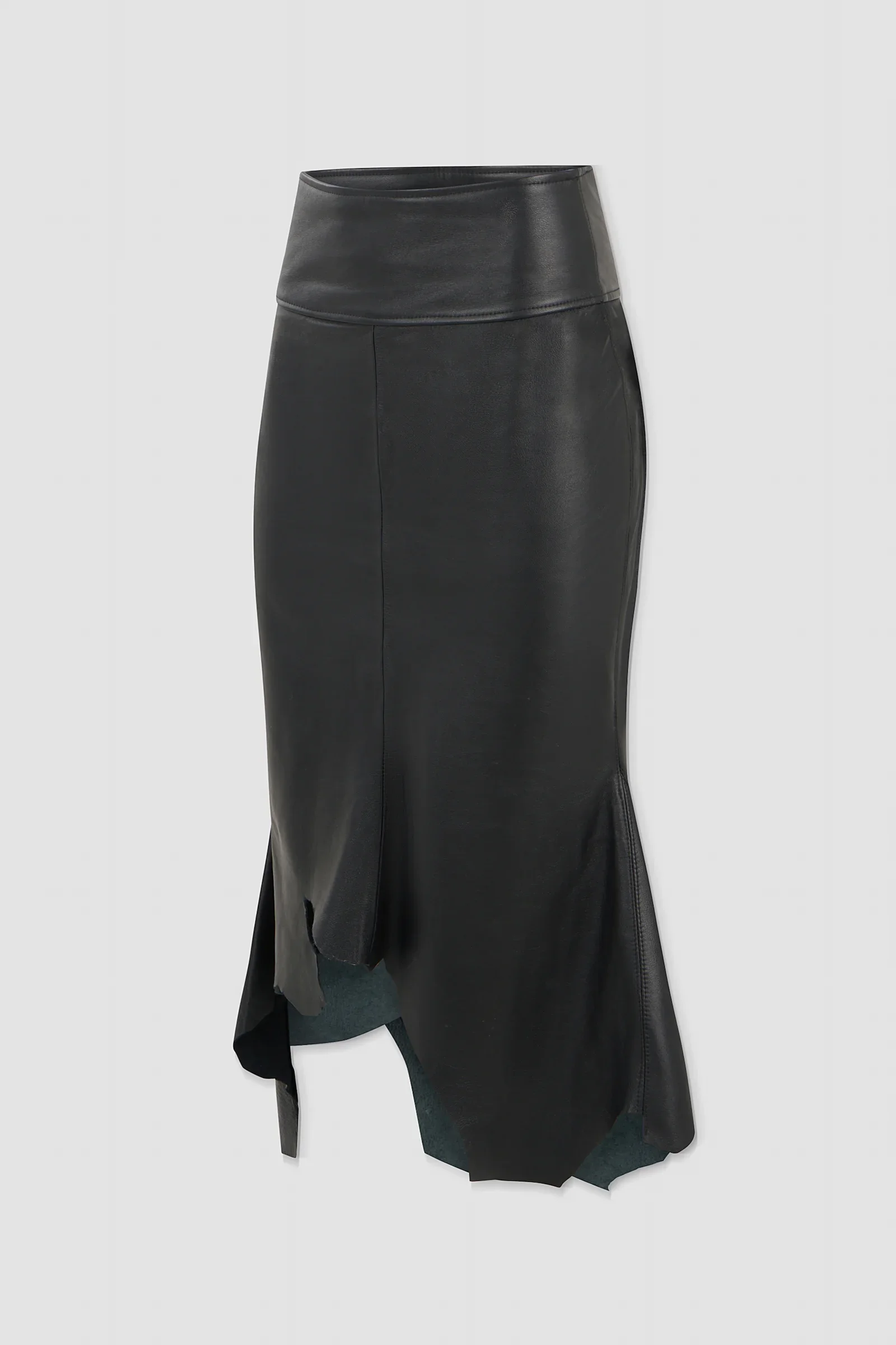 Three-quarter: Angled view of the ‘Euryale’ leather midi skirt showing the sculpted fit, flared side godets and irregular leather hem.