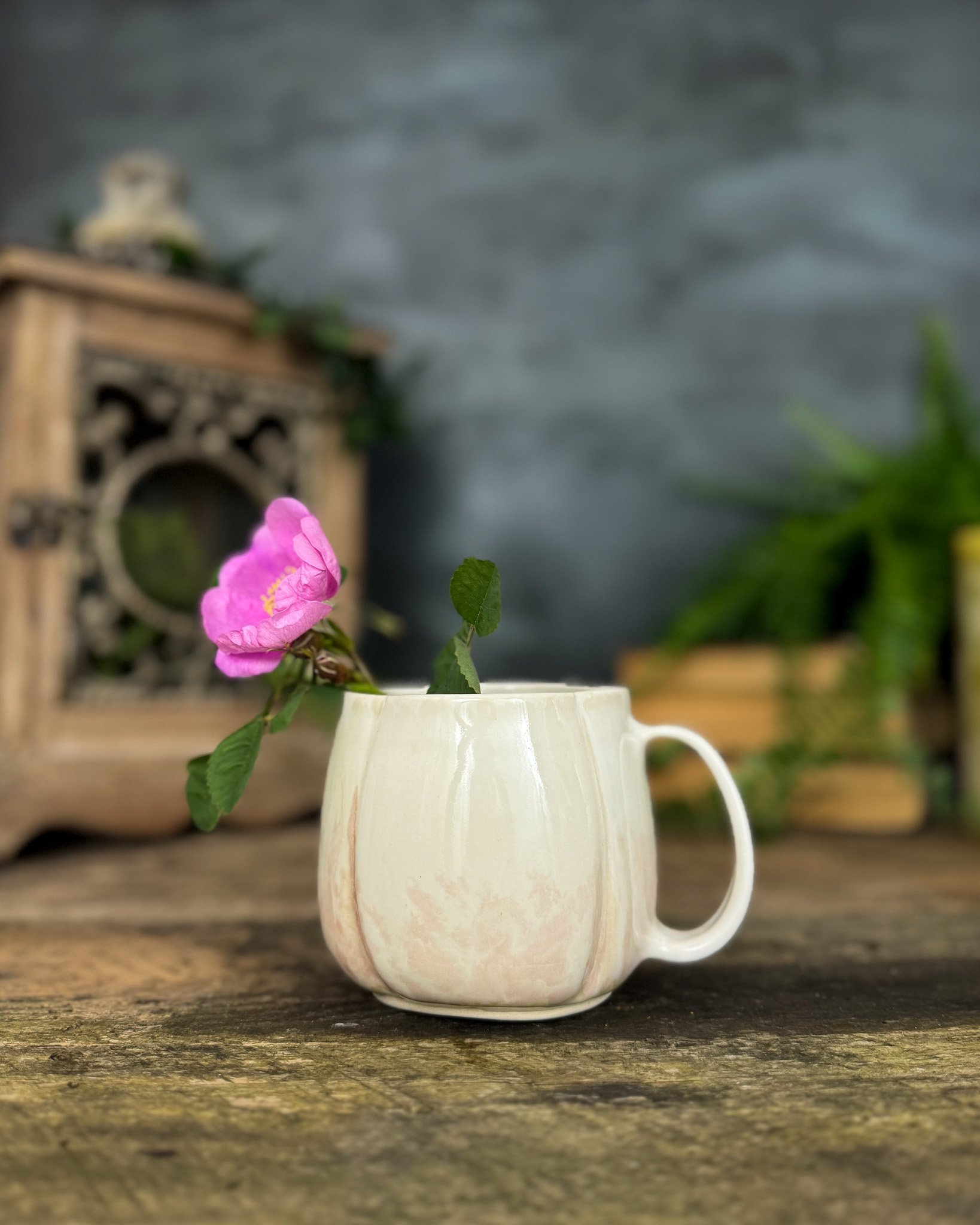 Petals Mug - 14oz