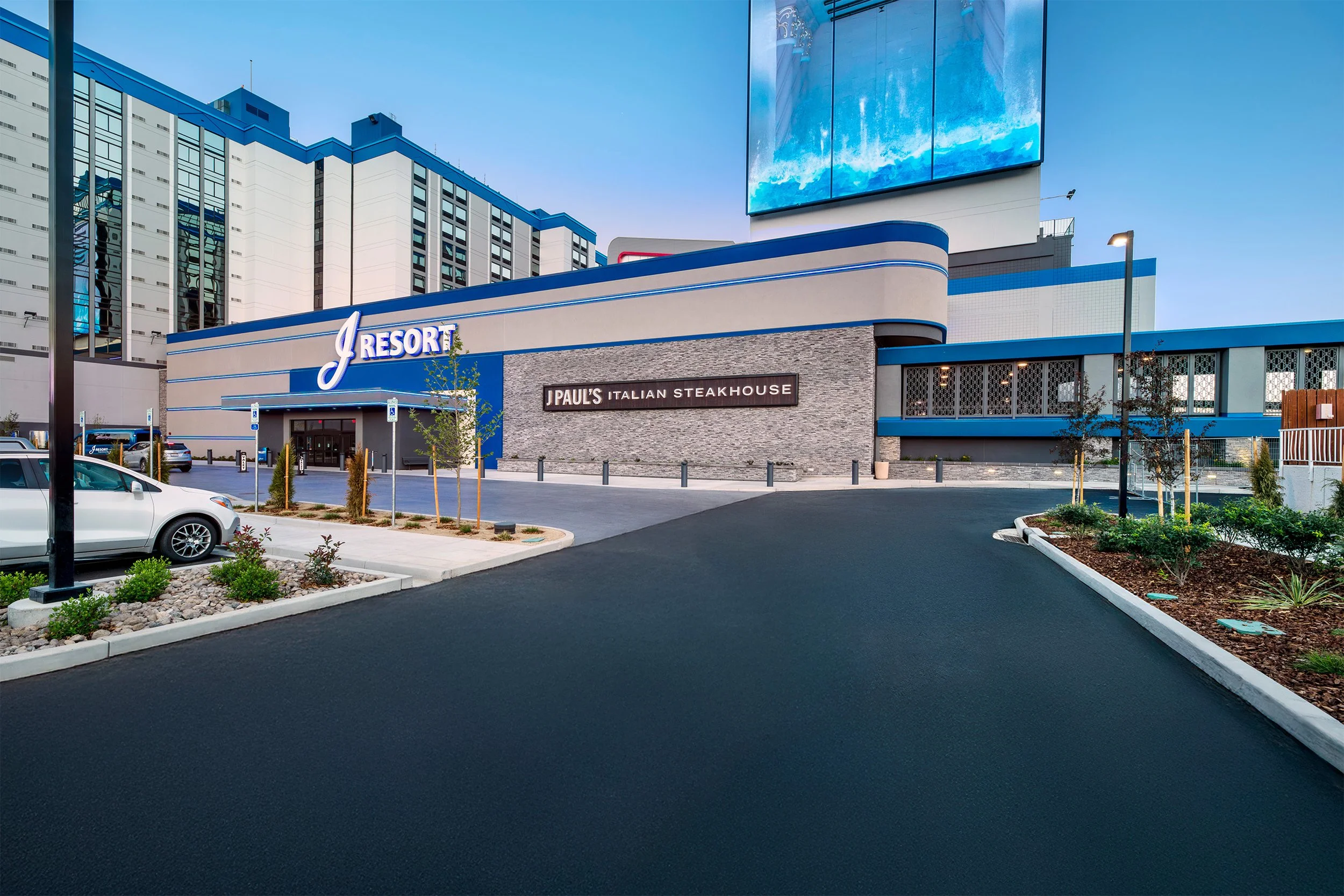 j-resort-exterior-facade-reno-commercial-builder.jpg
