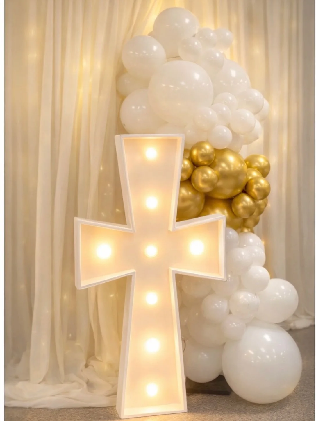 Where love never fades&hellip; it lives on in every memory. 

This beautiful memorial installation was designed to honor a life that touched so many hearts. From the soft ivory draping that represents peace and grace, to the warm golden glow symboliz