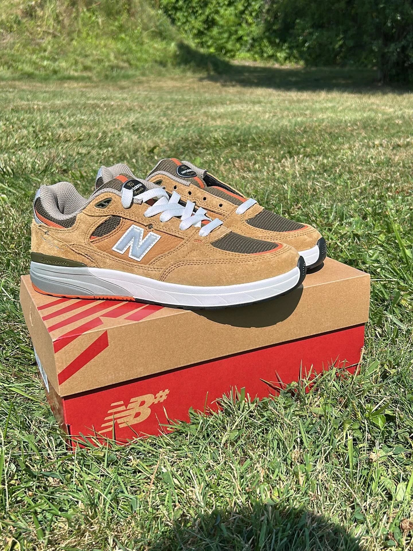 New Balance Reynolds 933 - In stock sizes 9-13!!