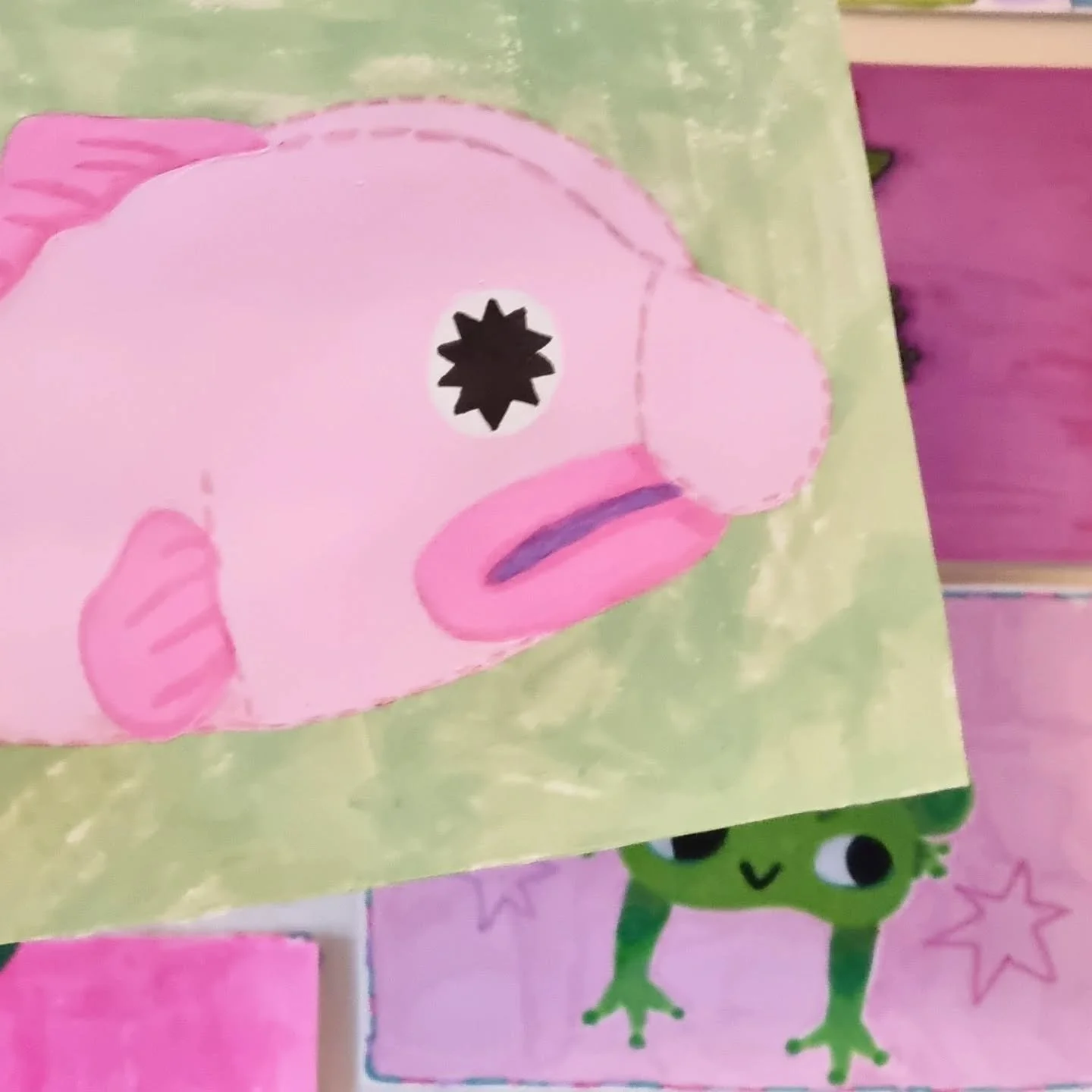 my phone camera hates me and is broken (won't ever focus) (can't afford a new phone) but I think the shaky and the blurry really encapsulates the pure panic on this poor blobfish face 🤣