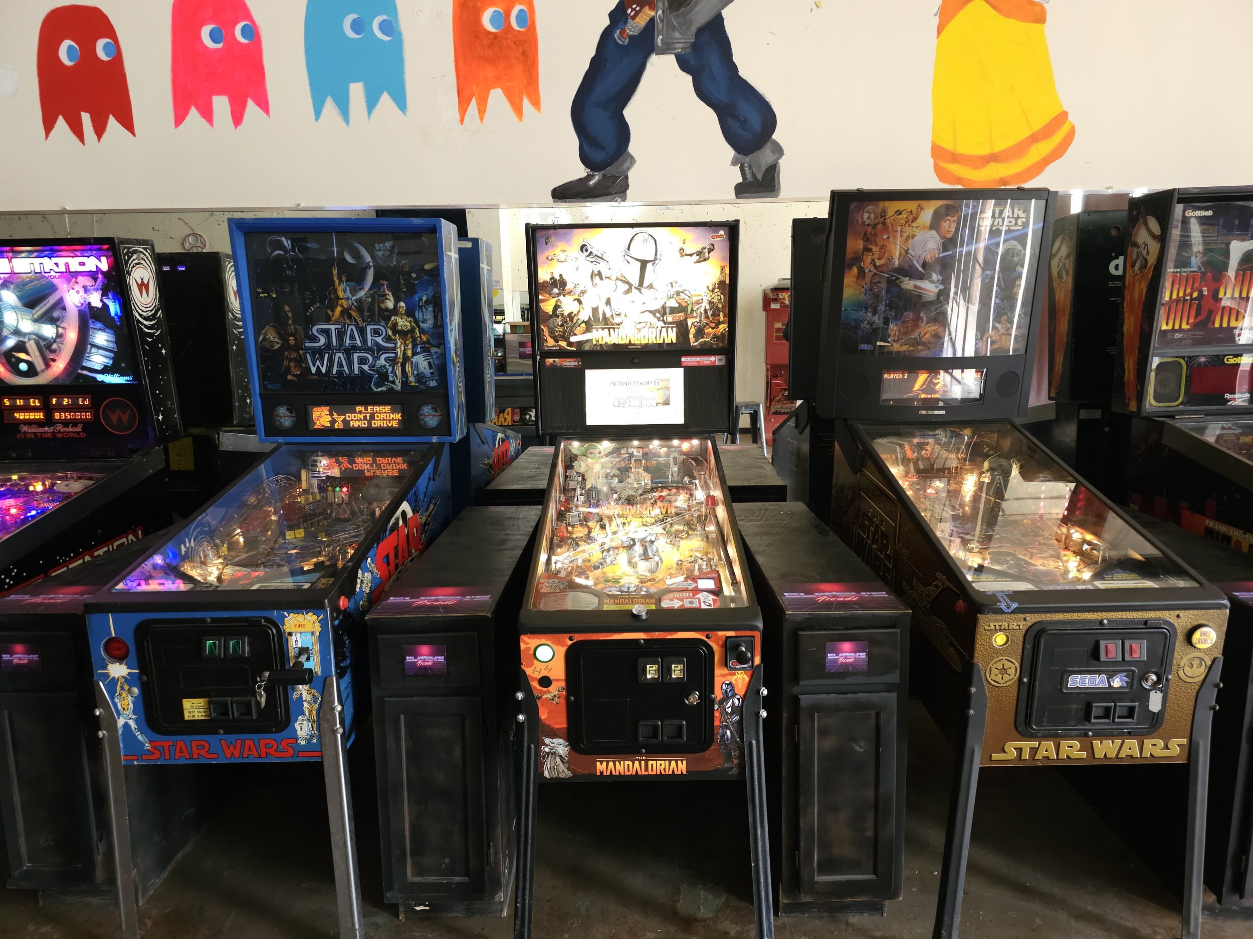 MENU - GLITCH Arcade & Games Room