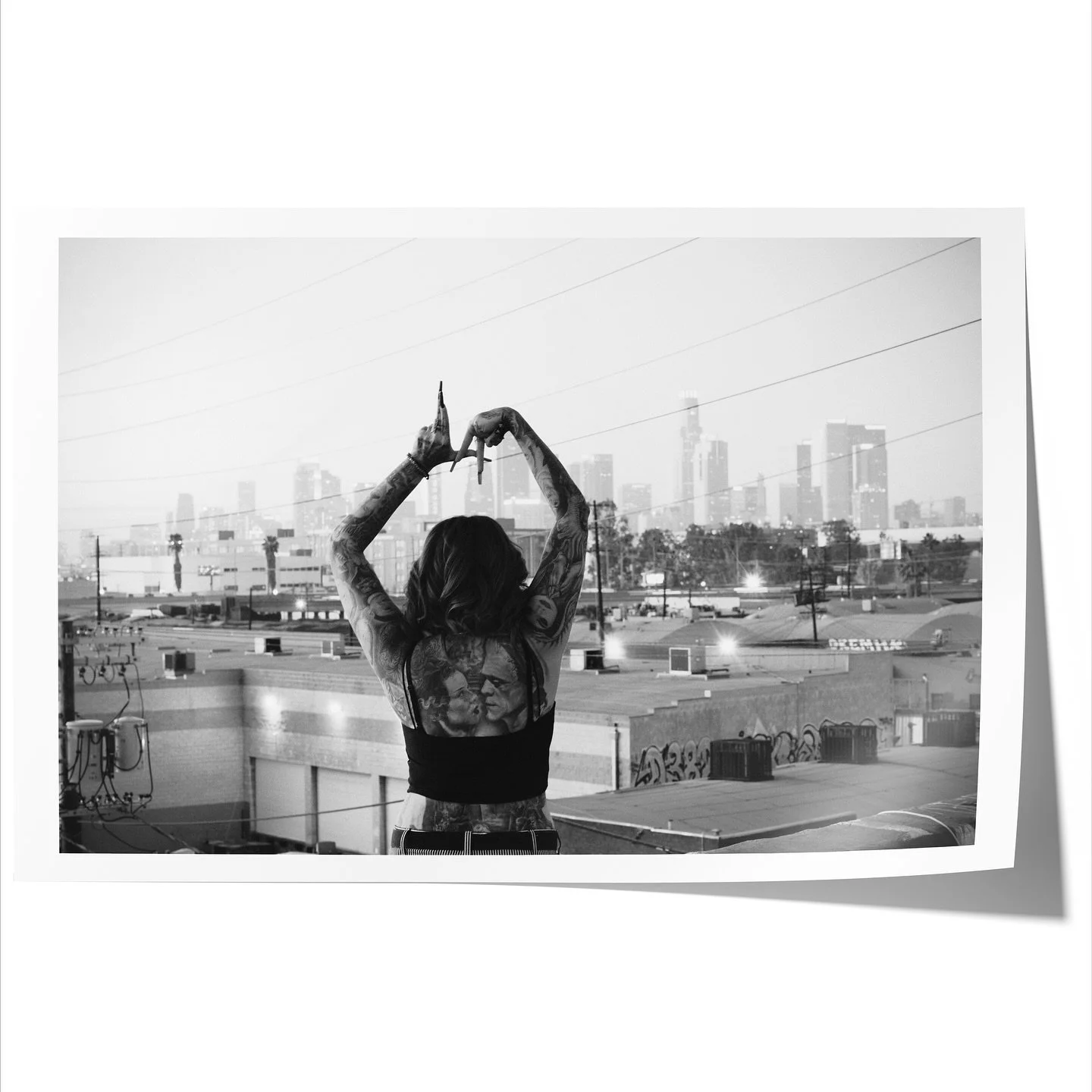 New print release :
&ldquo;to live and die in LA&rdquo; chromogenic print on Ilford argentic paper published by NSD51/50 studio

selection from @bricegelot collection : &ldquo;straight out the hood&rdquo; photograph made in Los Angeles, USA (2023)
li