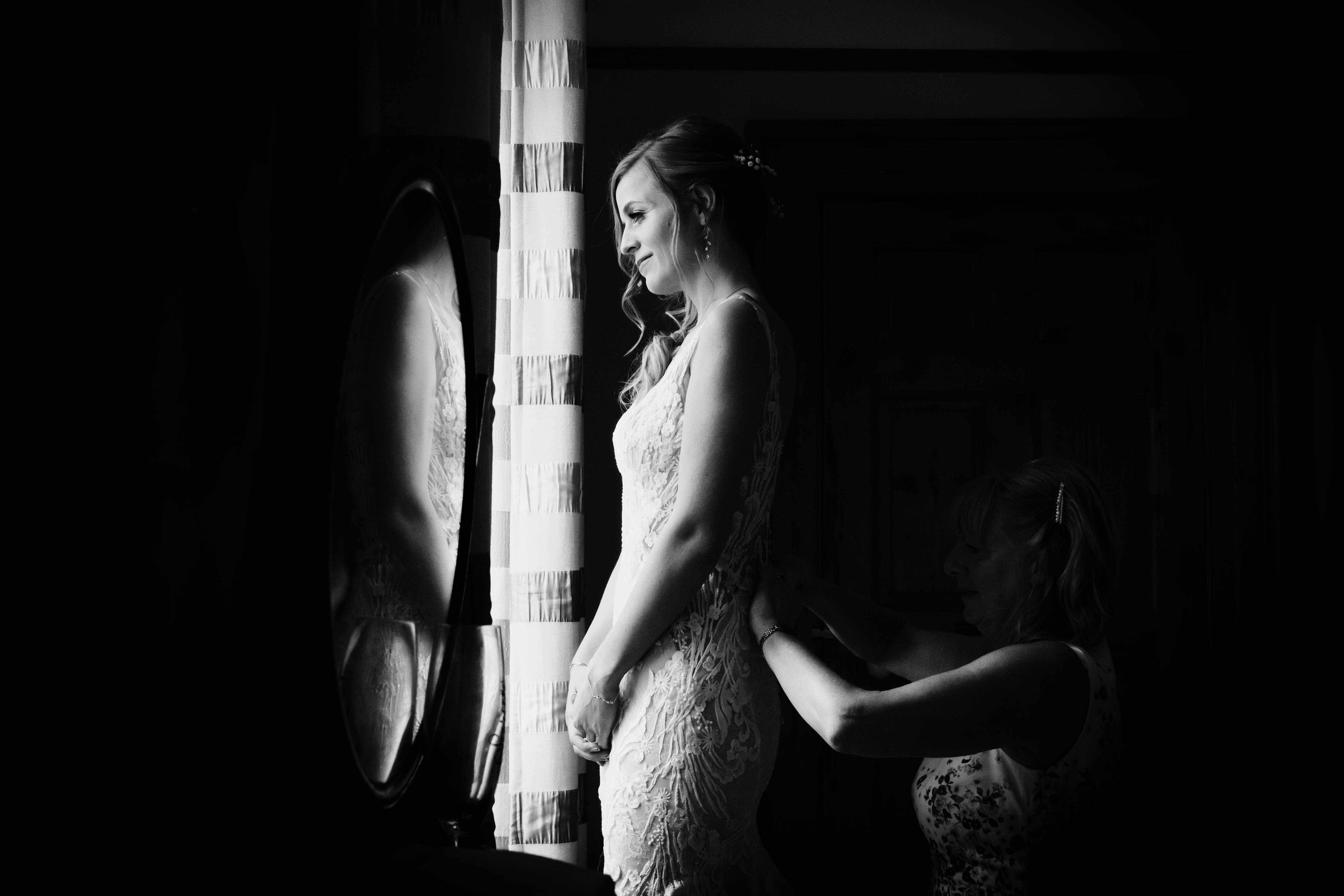 black and white wedding photography.jpg