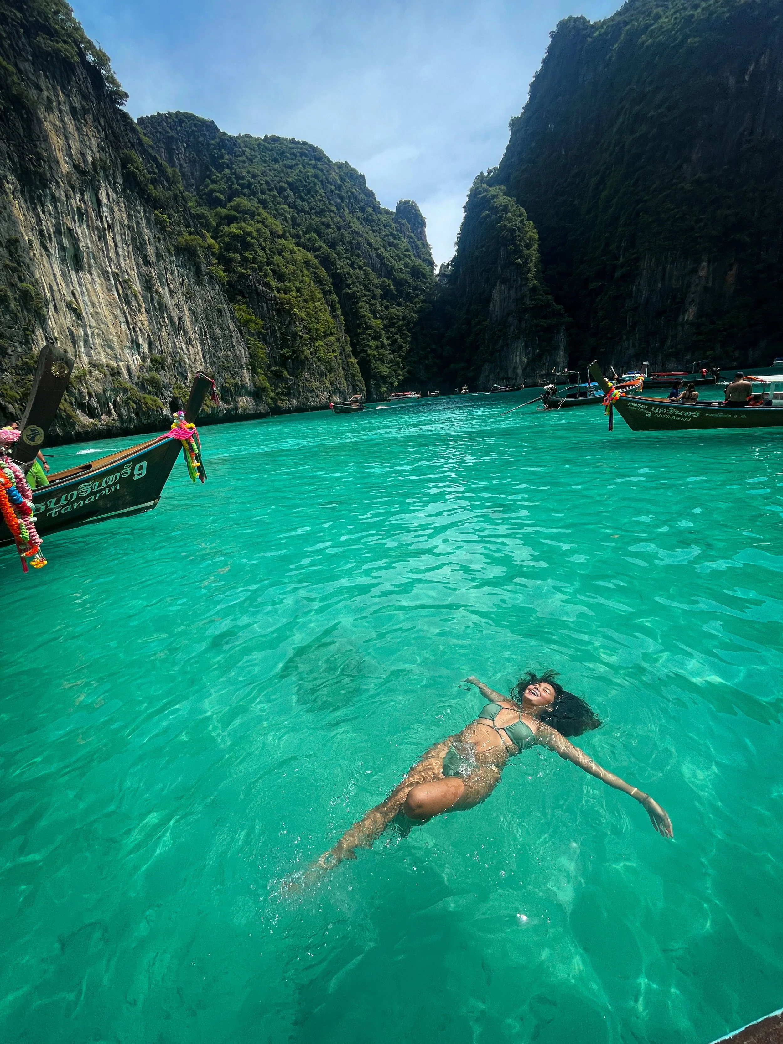 floating in the phi phi.jpeg