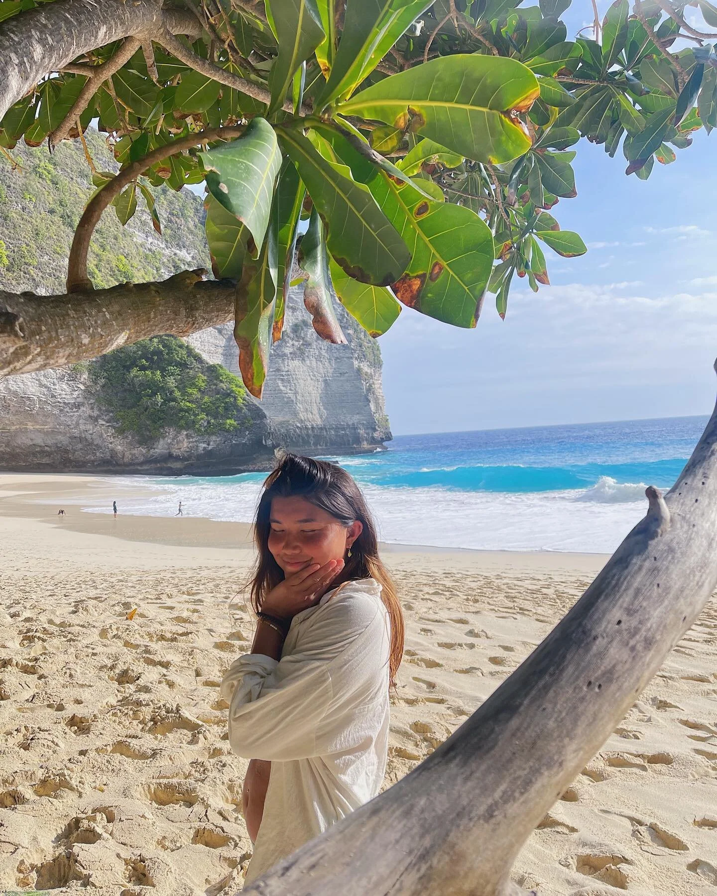 swipe to the end for a beach reveal 🌴
#baileiinbali