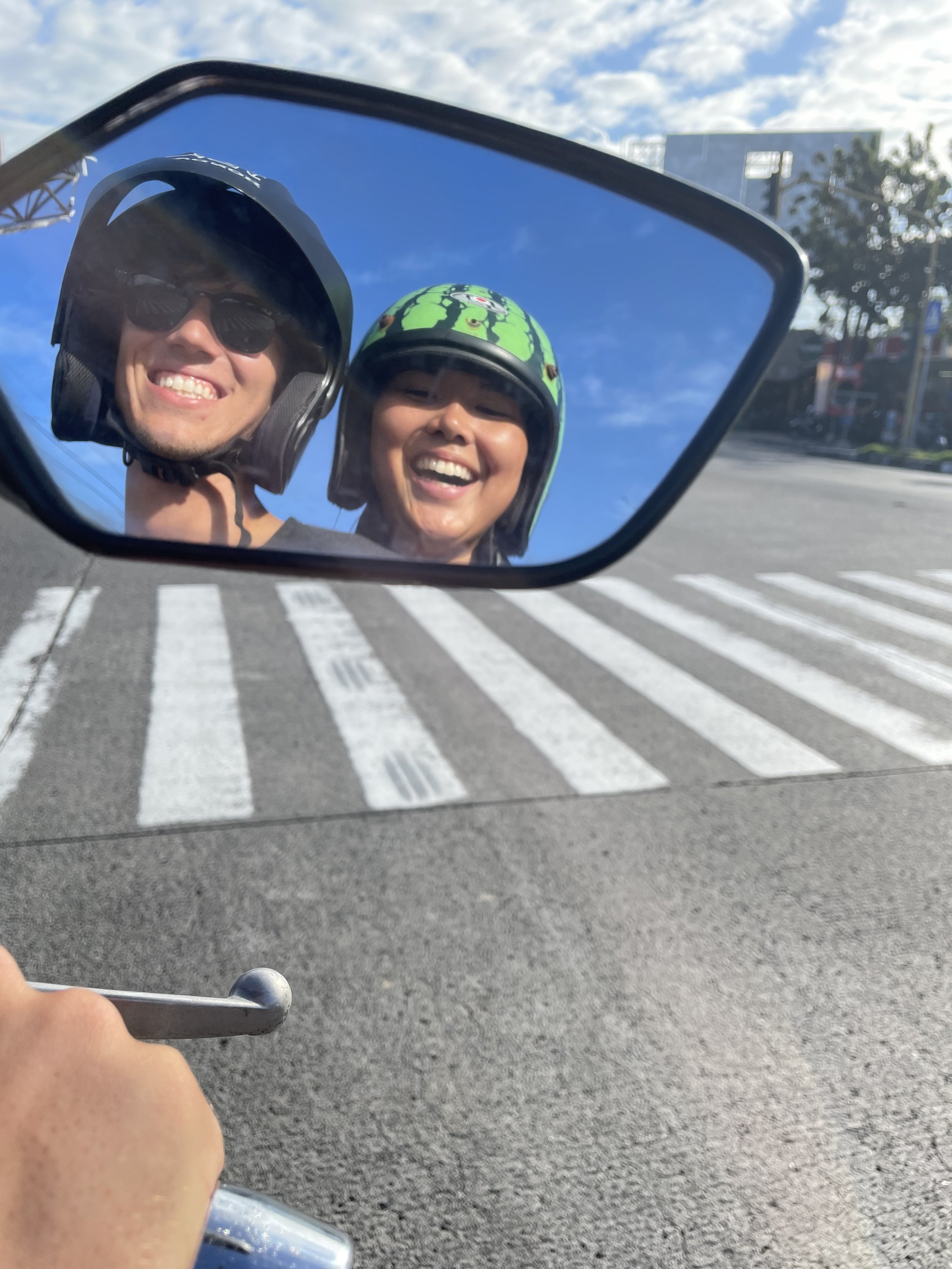 Moped mirror selfie!
