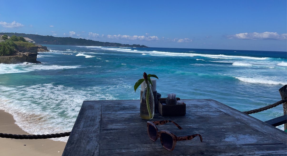 Breakfast on the beach