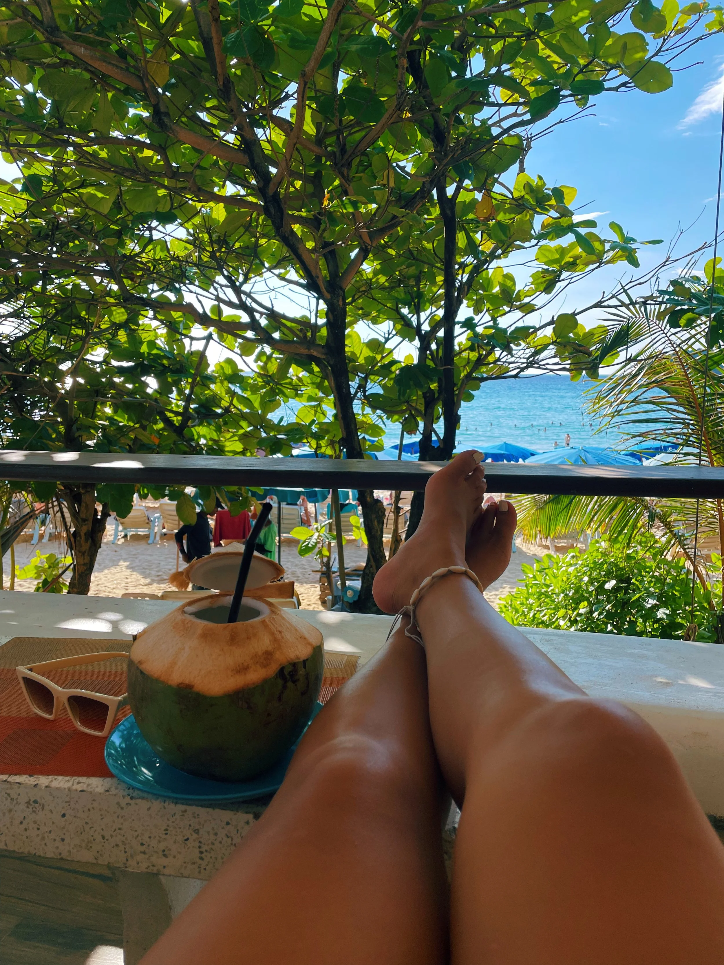 beach bar and resto.jpeg