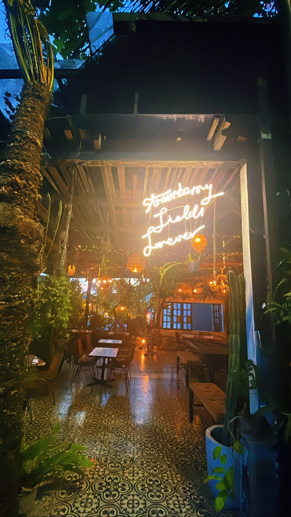 To be honest, I was never a fan of The Beatles, but the food here was alright.